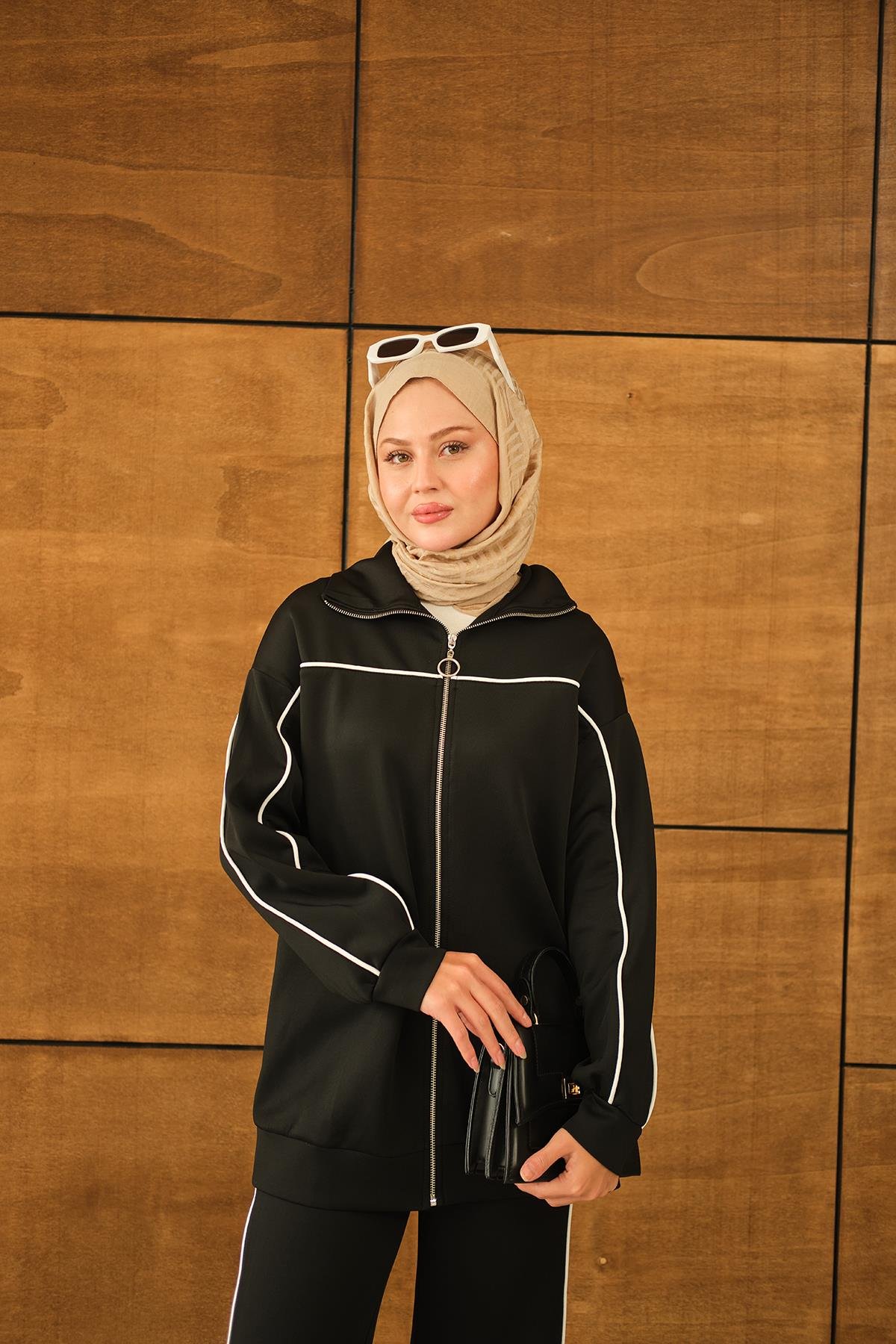 Robası Biyeli Takım Siyah