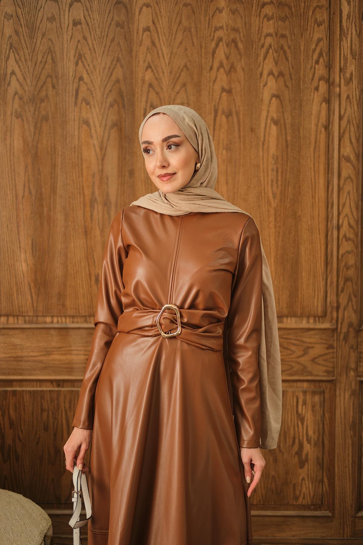 Şardonlu Deri Elbise Taba