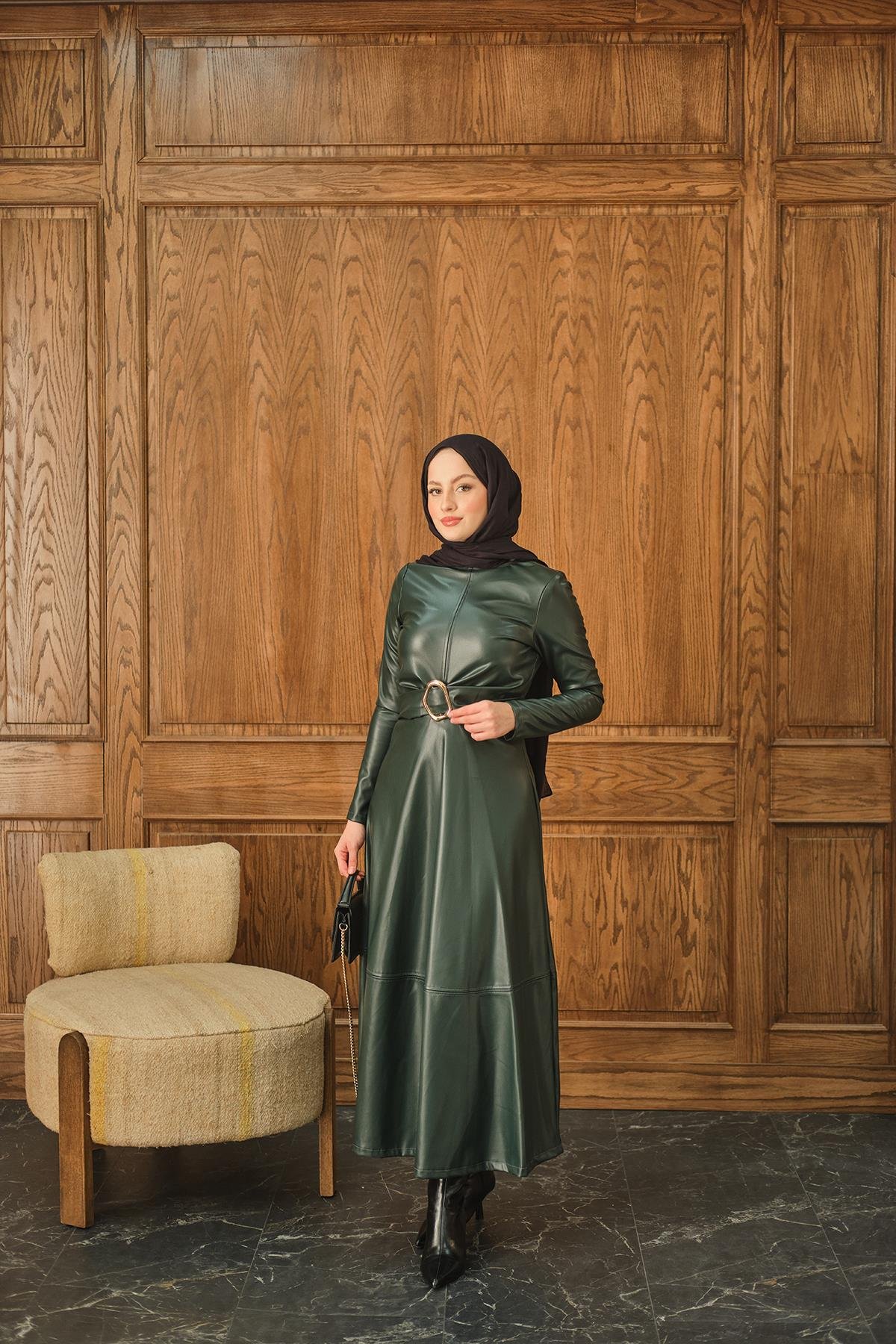 Şardonlu Deri Elbise Zümrüt Yeşil