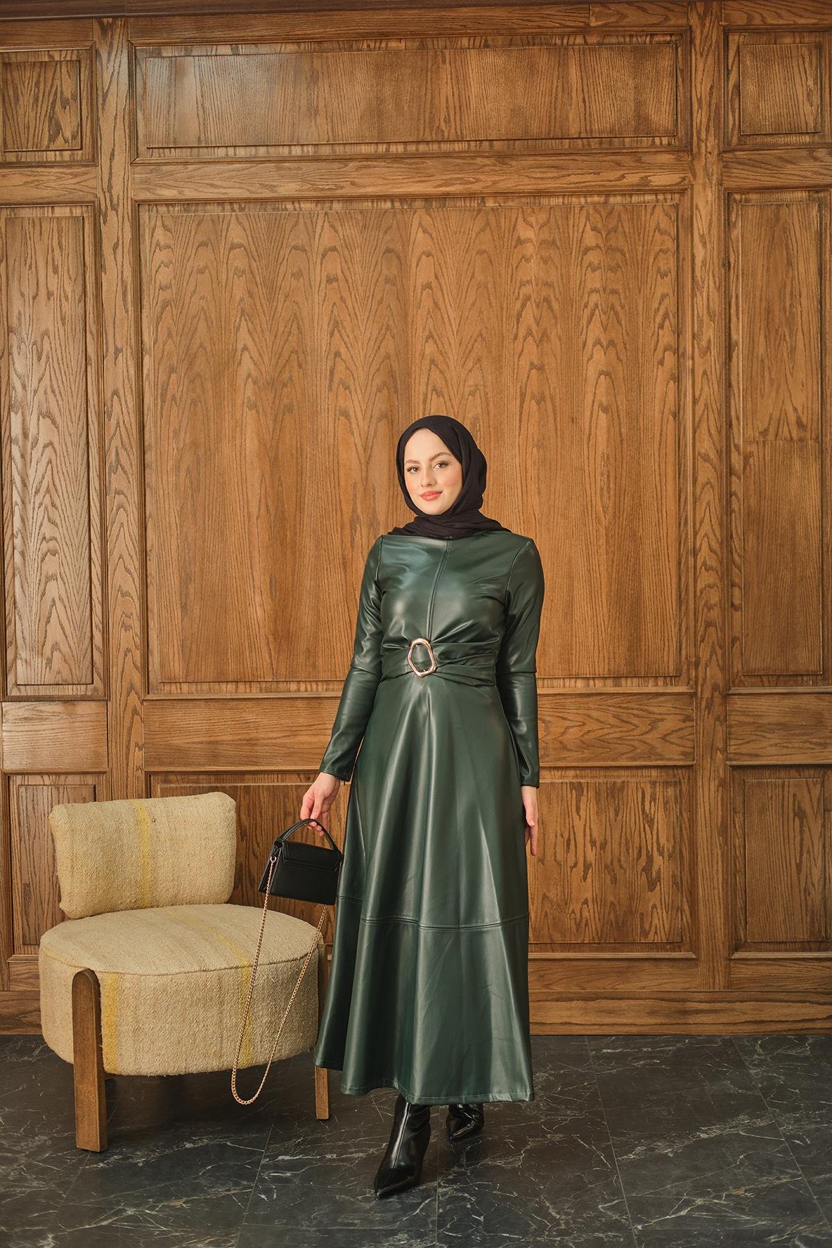 Şardonlu Deri Elbise Zümrüt Yeşil