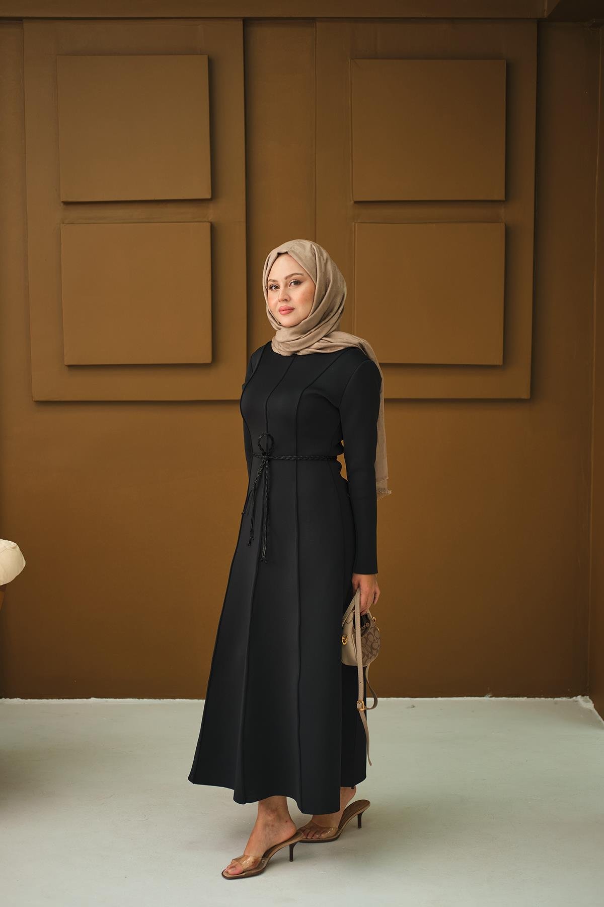 Scuba Puf Detay Elbise Siyah