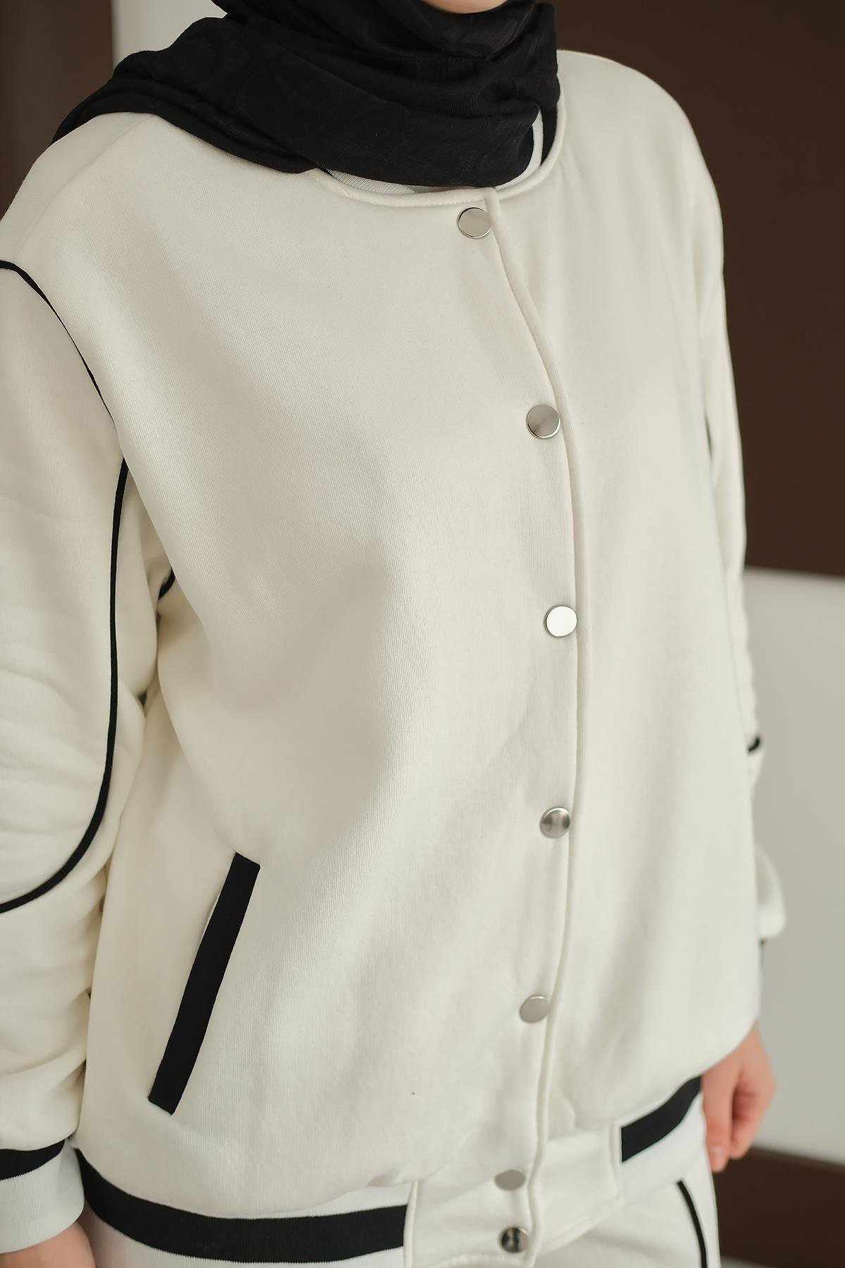 Şerit Detay Takım Beyaz