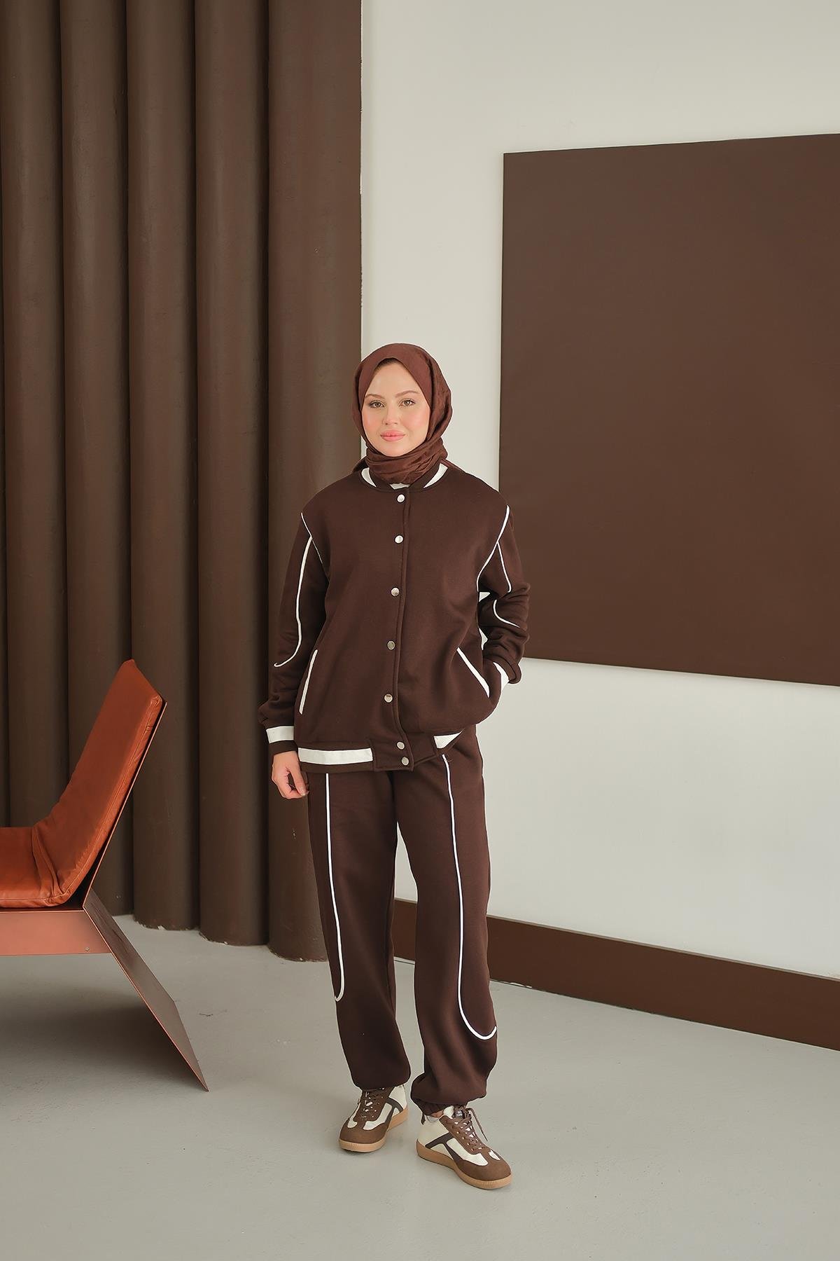 Şerit Detay Takım Kahverengi