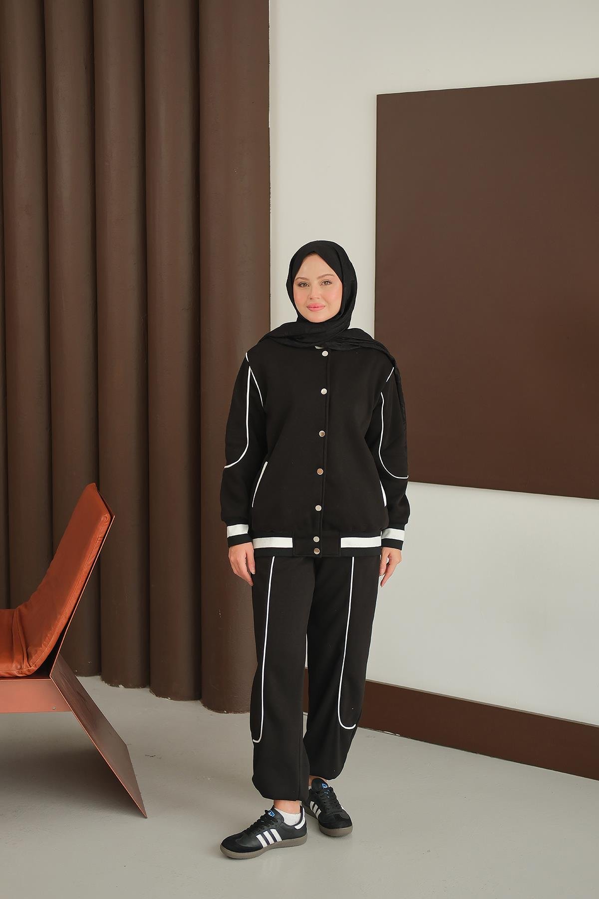 Şerit Detay Takım Siyah