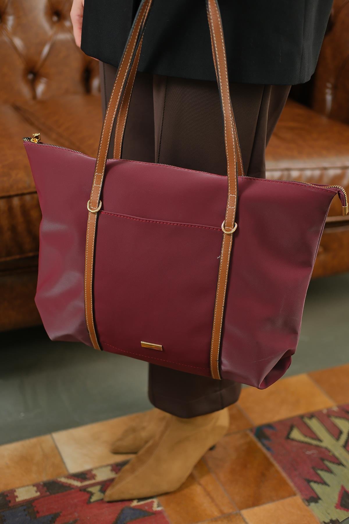 Şeritli Ön Gözlü Çanta Bordo