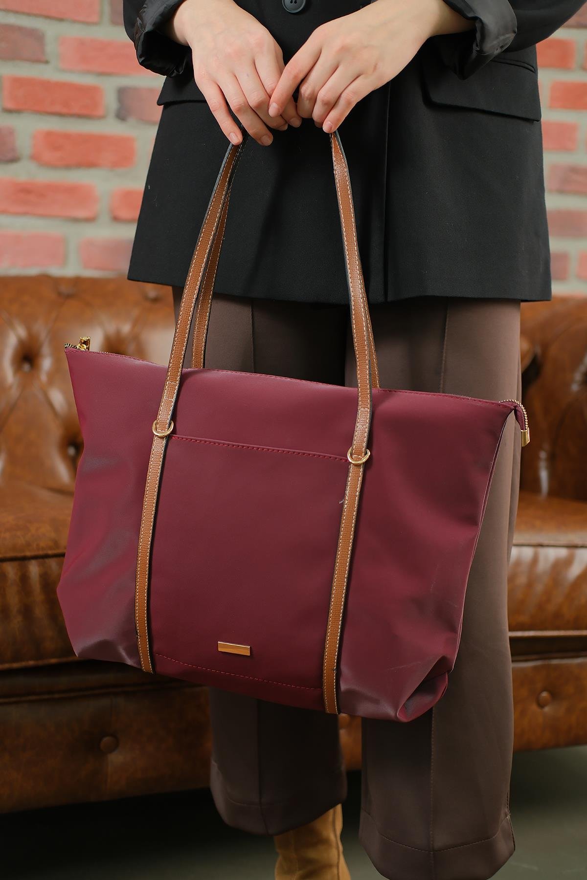 Şeritli Ön Gözlü Çanta Bordo