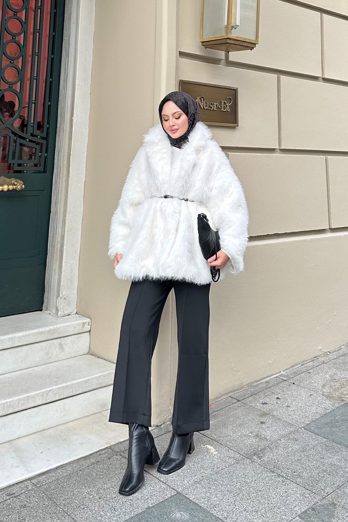 Sim Detay Kemerli Kaban Ekru