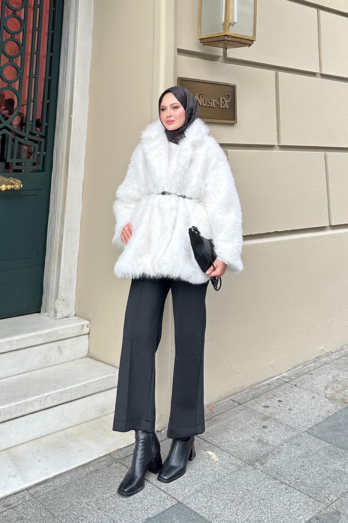 Sim Detay Kemerli Kaban Ekru