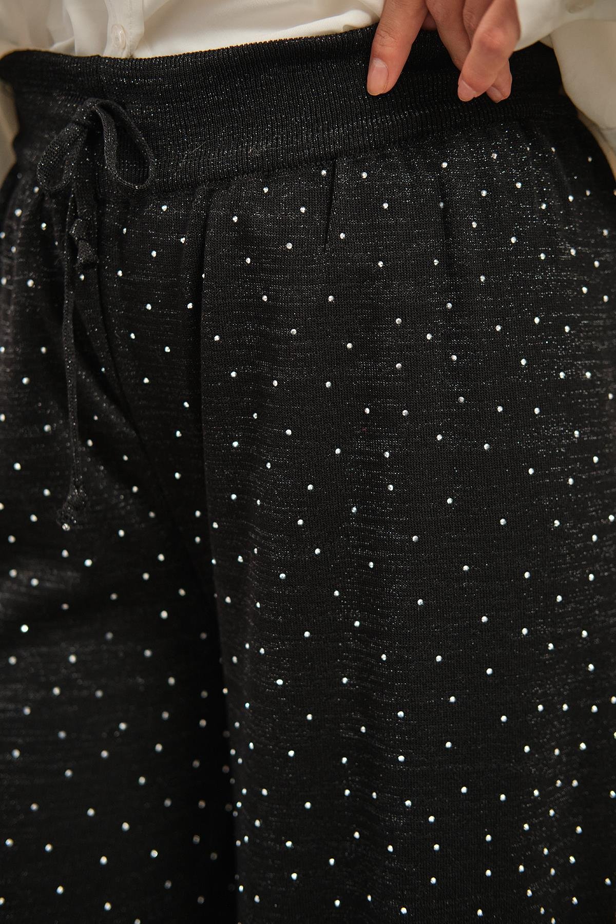 Sim Detay Taşlı Triko Pantolon Siyah