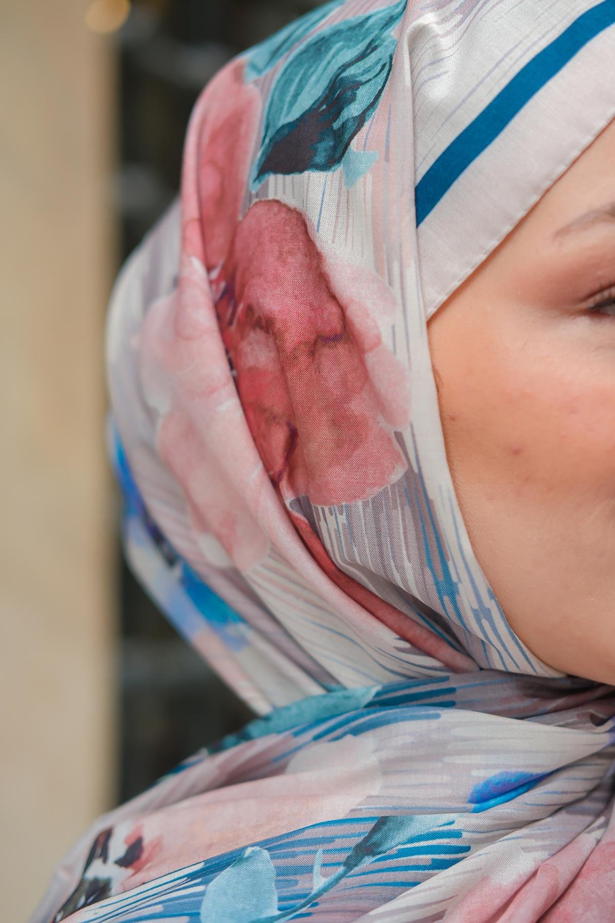 Soyut Çicek Desen Soft Şal Bej