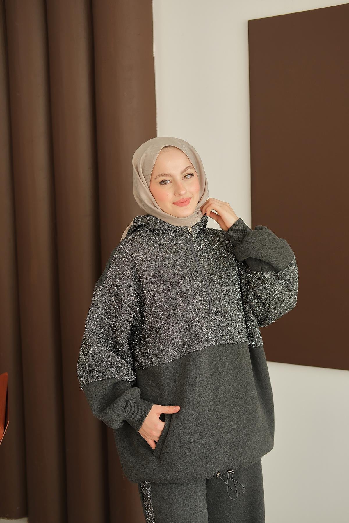 Sweatı Pullu Takım Füme