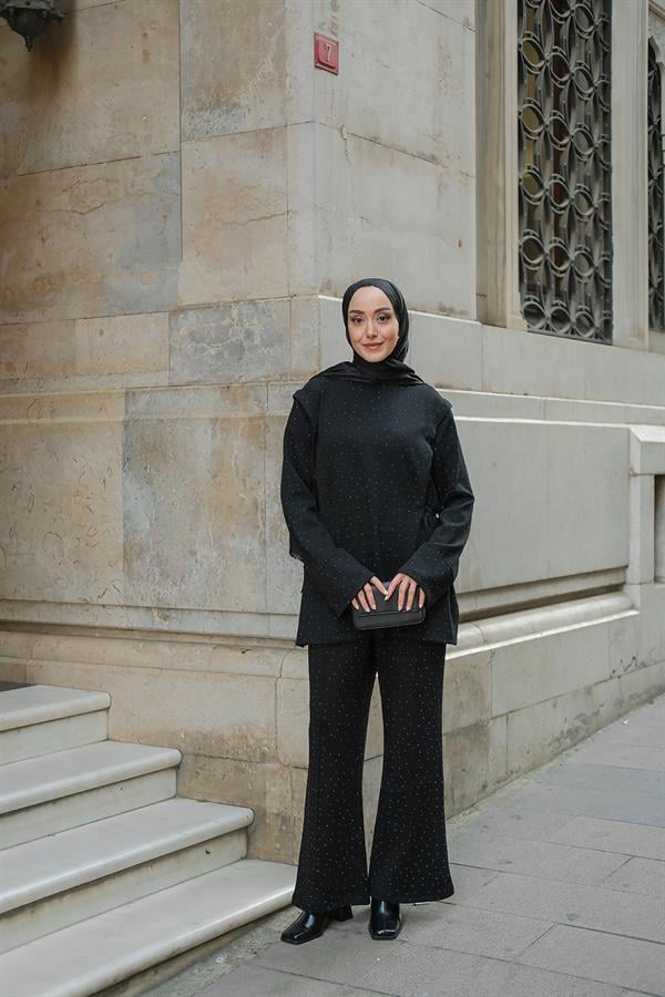 Taş Detay Beli Lastikli Takım Siyah