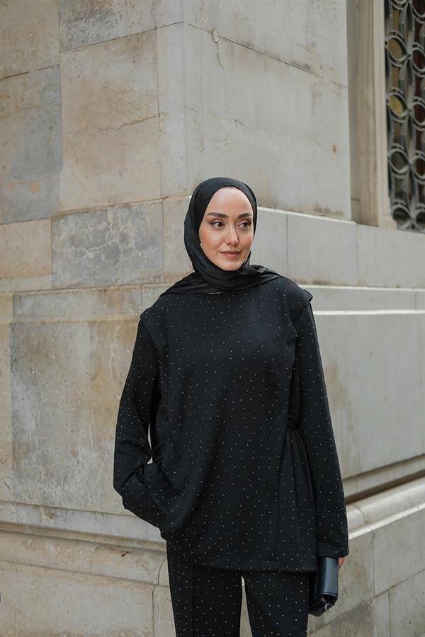 Taş Detay Beli Lastikli Takım Siyah