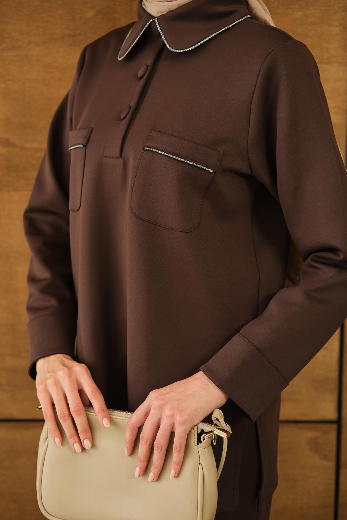 Taş Detay Cepli Takım Kahverengi