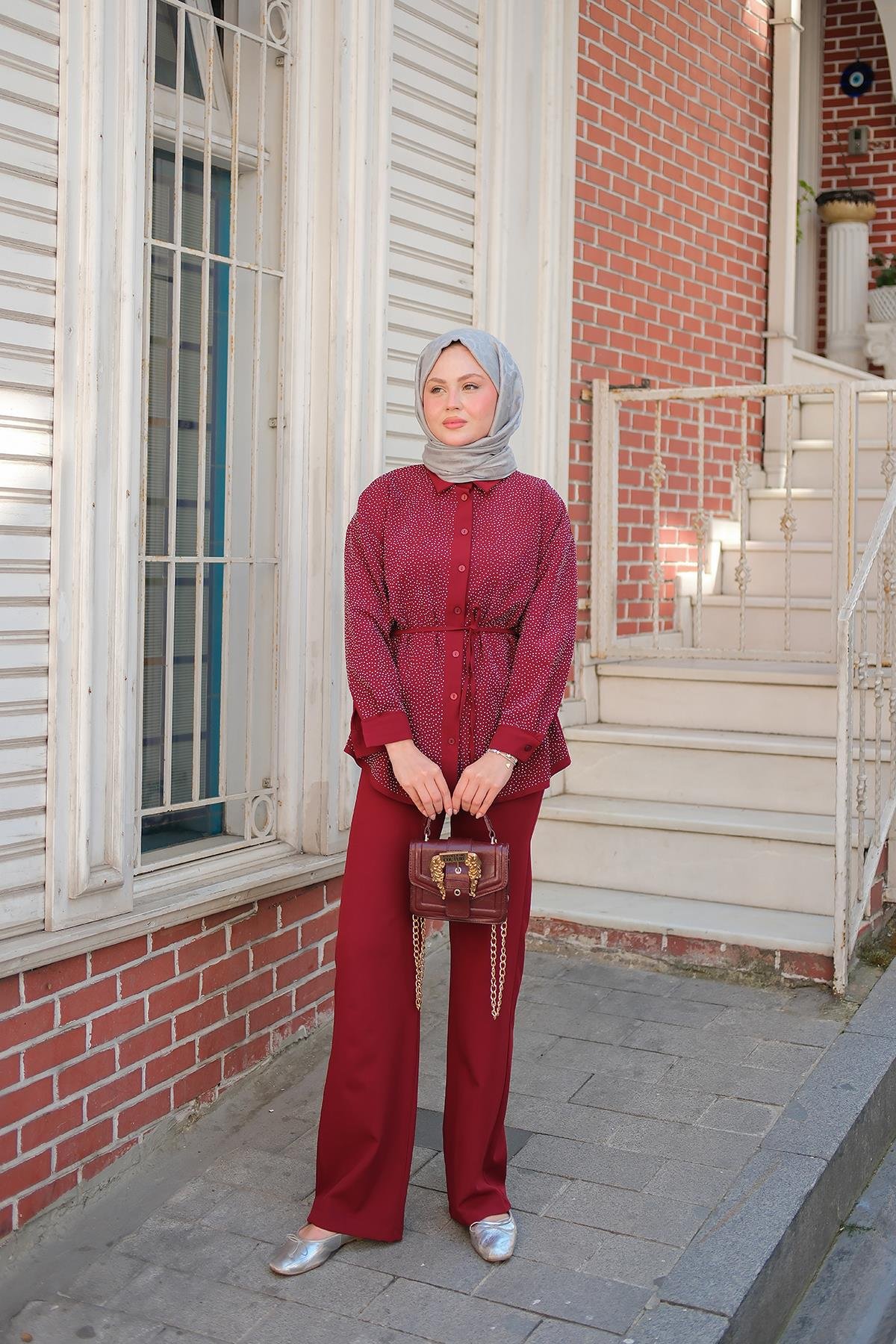 Taş Detay Düğmeli Gömlek Yaka Takım Bordo