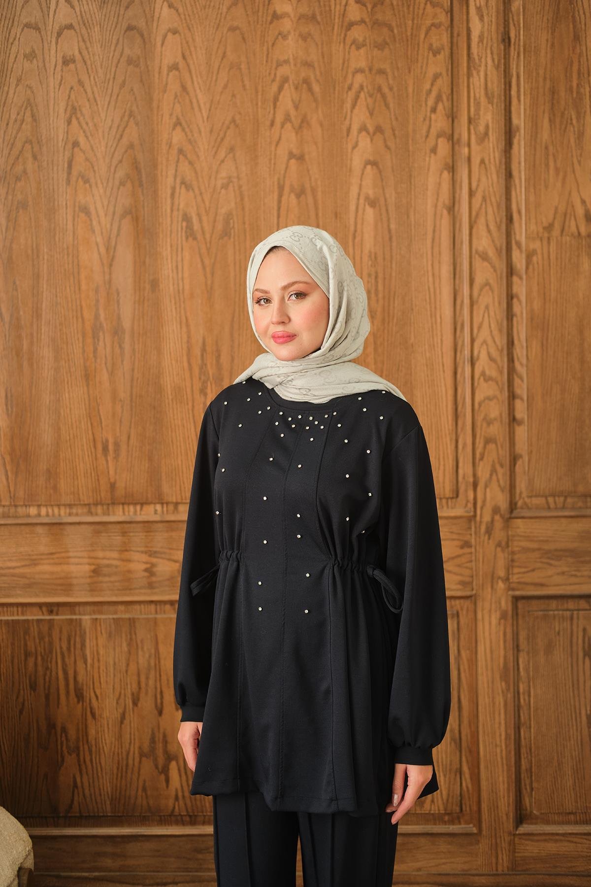 Taş Detay İkili Takım Lacivert