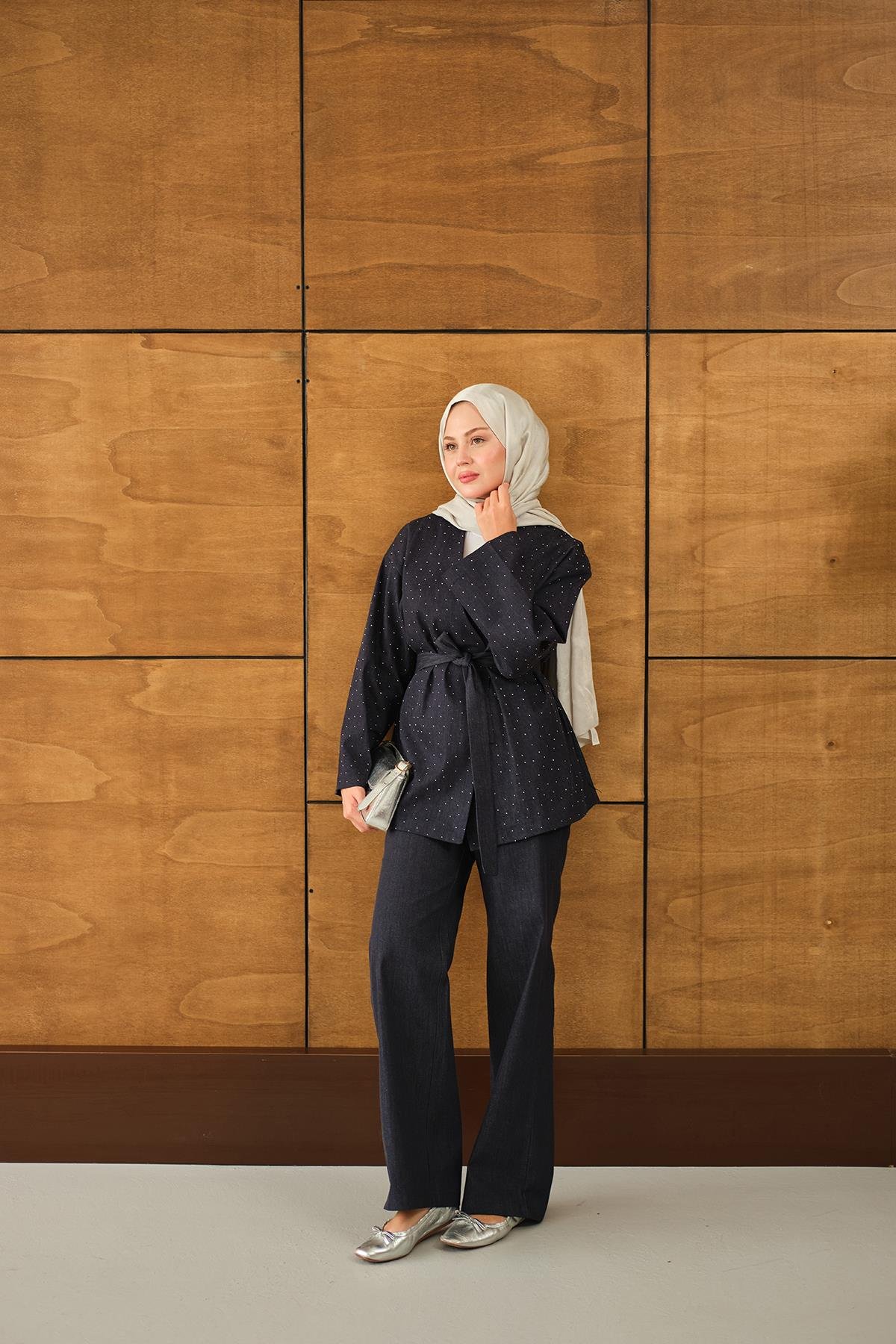 Taş Detay Kot Takım Lacivert