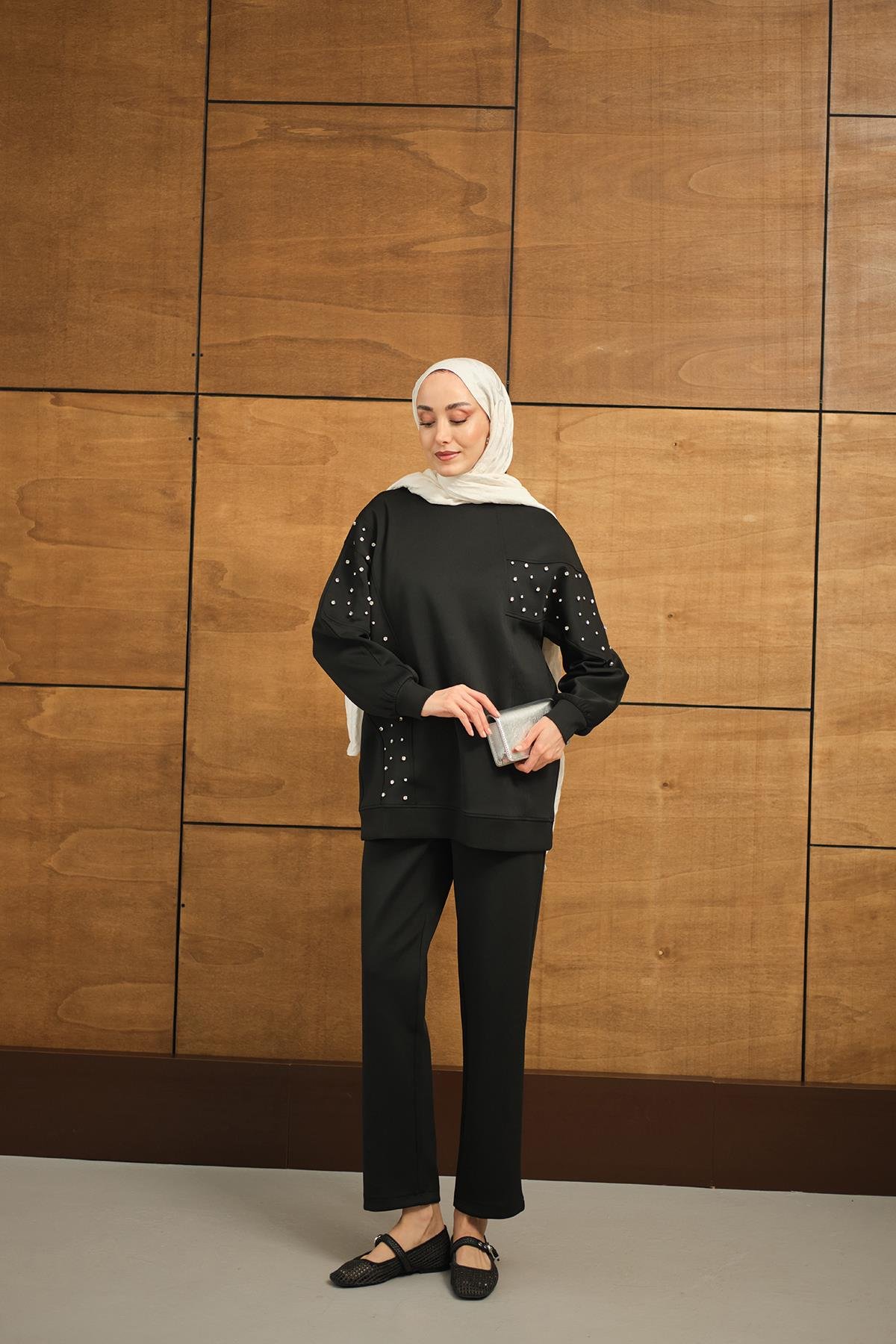 Taş Detay Takım Siyah