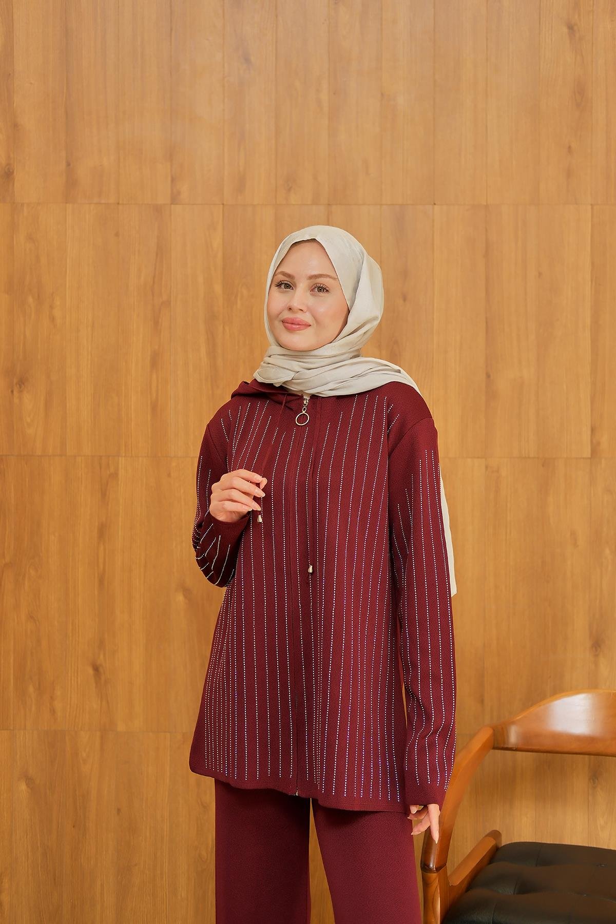 Taş Detay Triko Takım Bordo