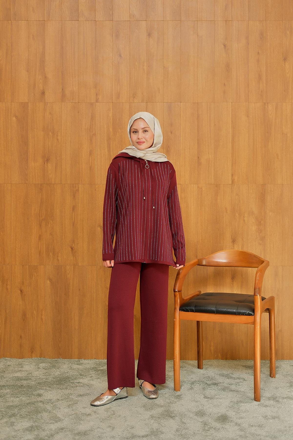 Taş Detay Triko Takım Bordo