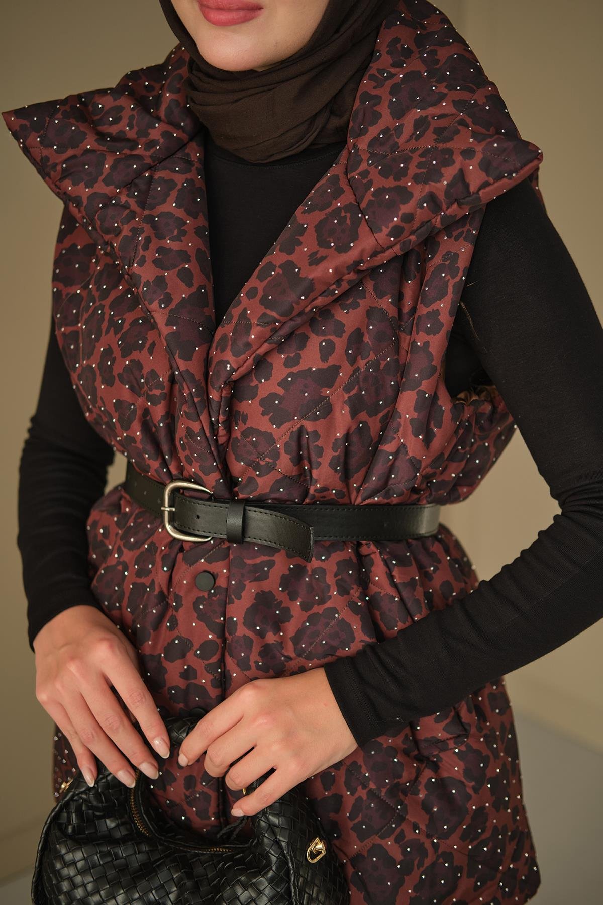 Taş Detay Yelek Kahverengi