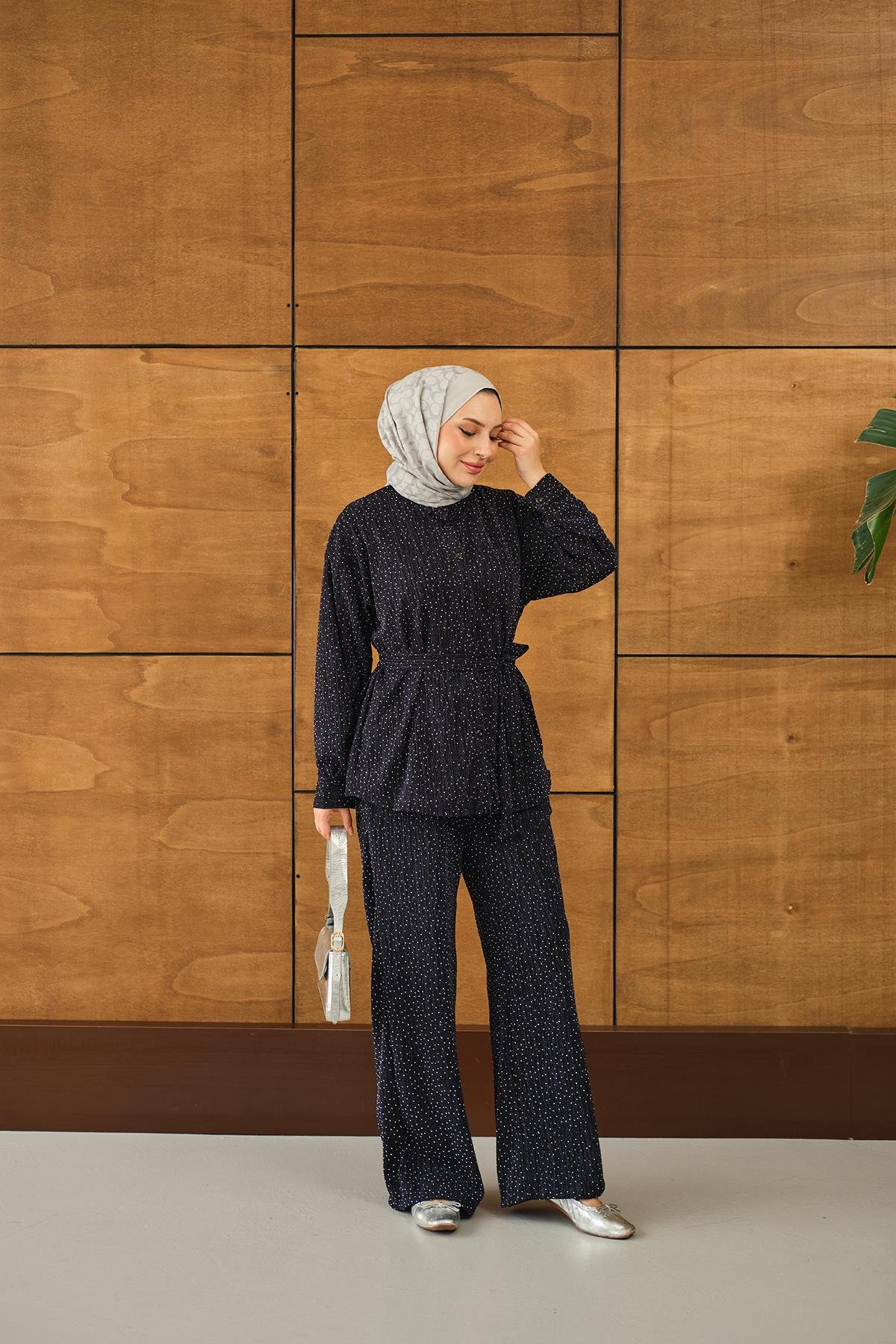 Taşlı Bel Bağlamalı Takım Lacivert