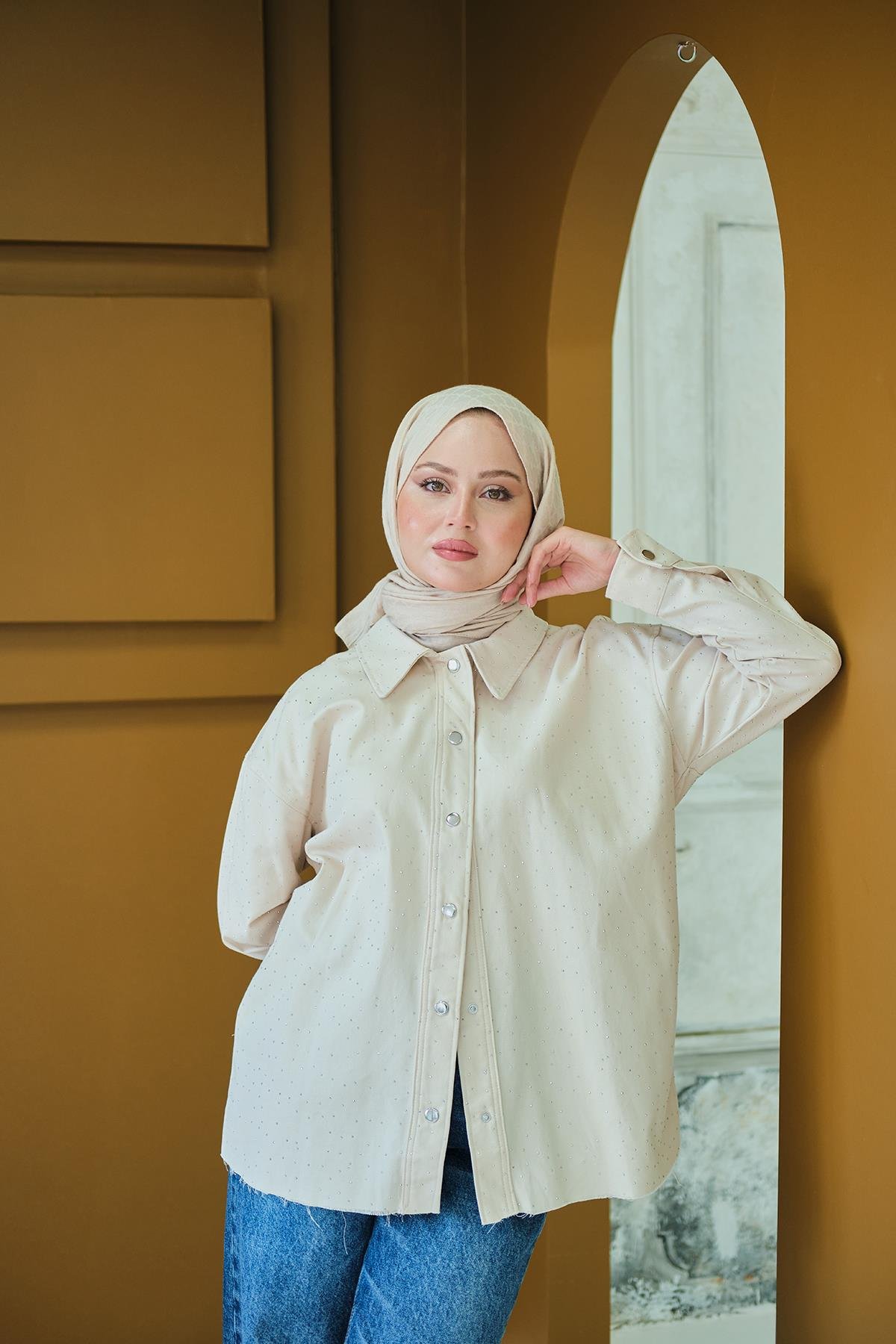 Taşlı Gabardin Gömlek Krem