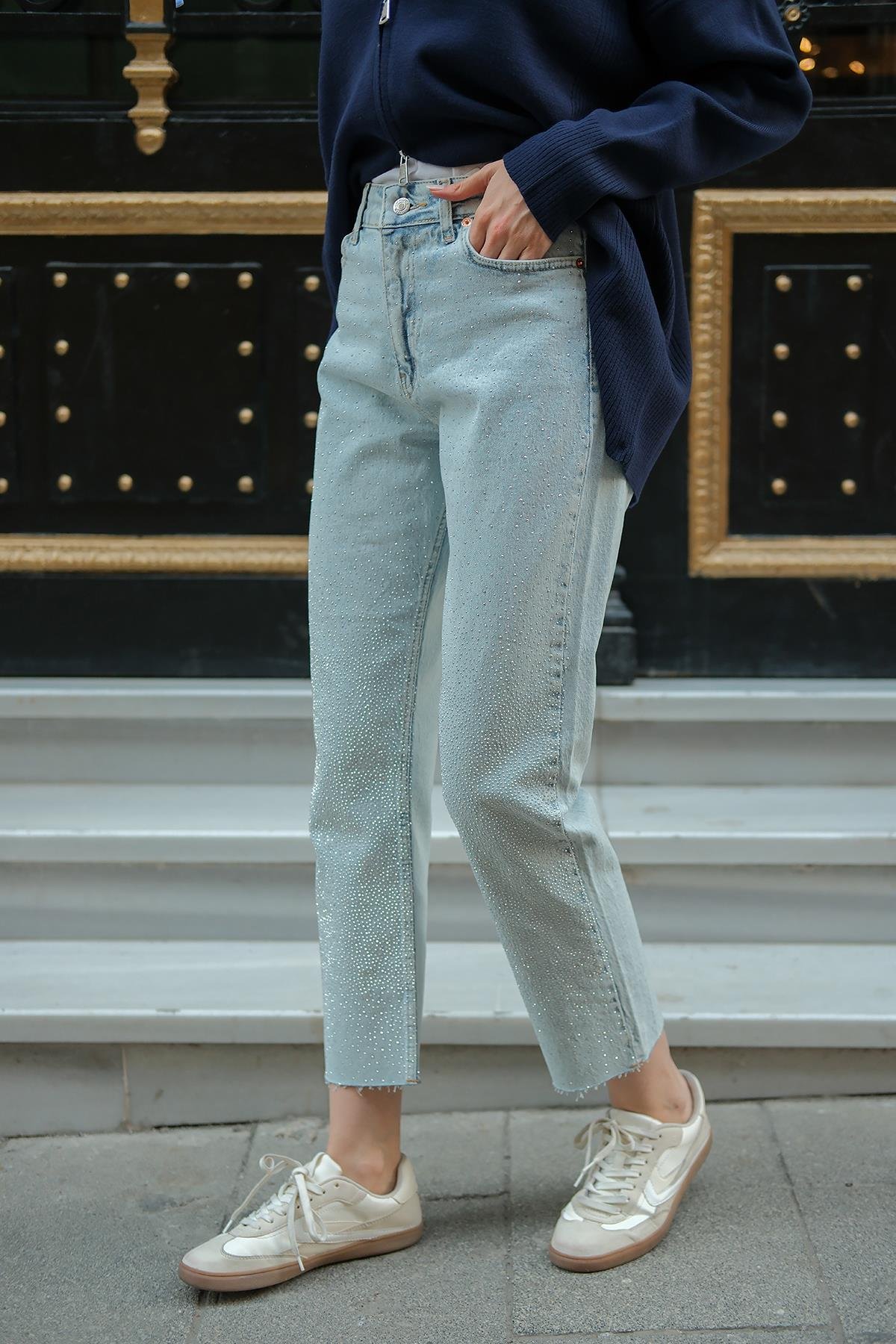 Taşlı Kot Pantolon Buz Mavi