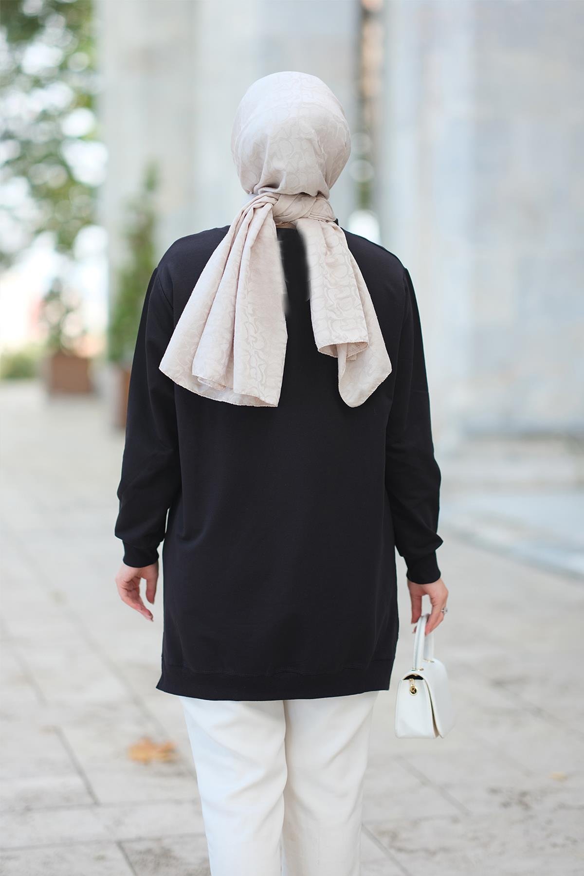 Tavşan Nakışlı Sweat Siyah