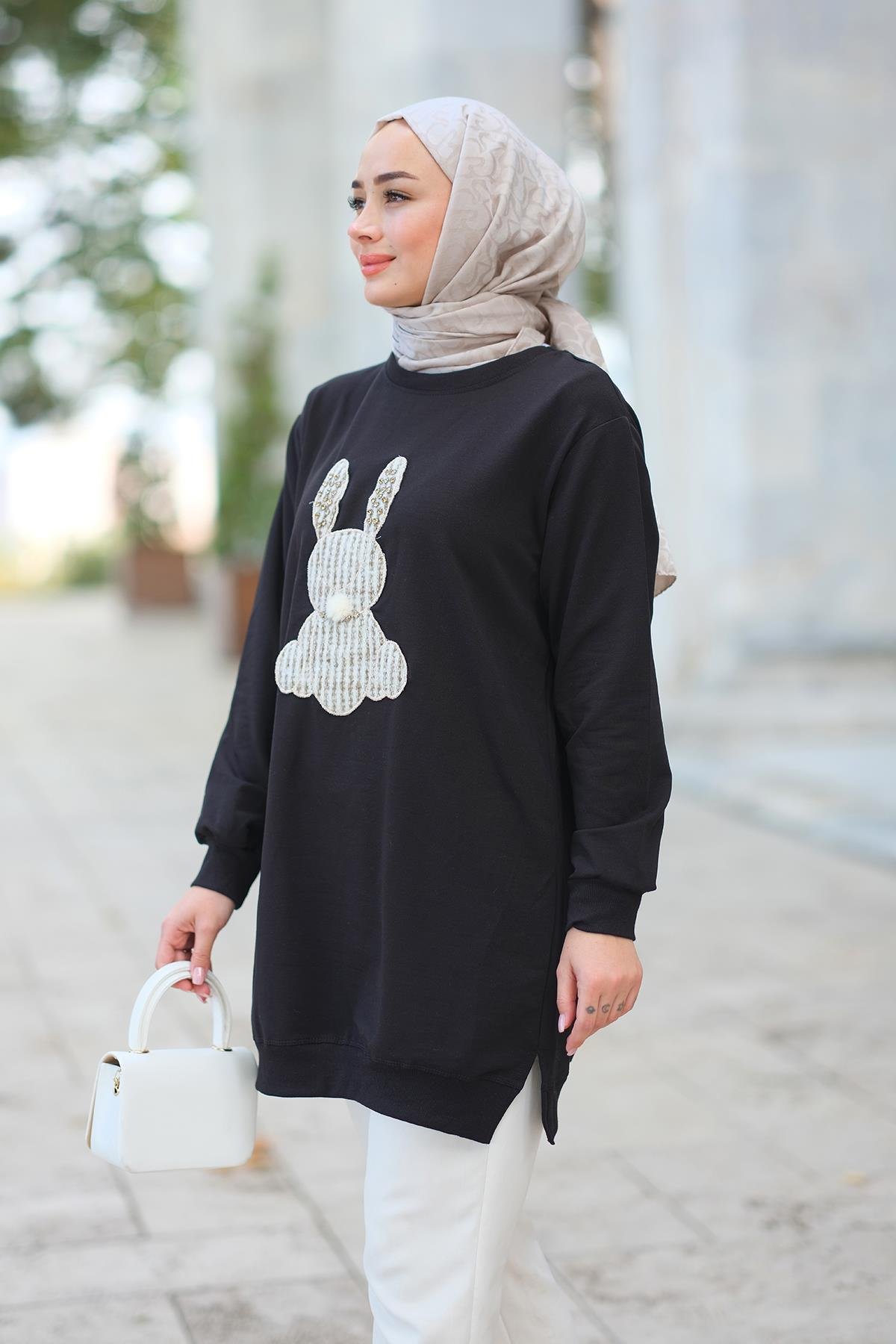 Tavşan Nakışlı Sweat Siyah