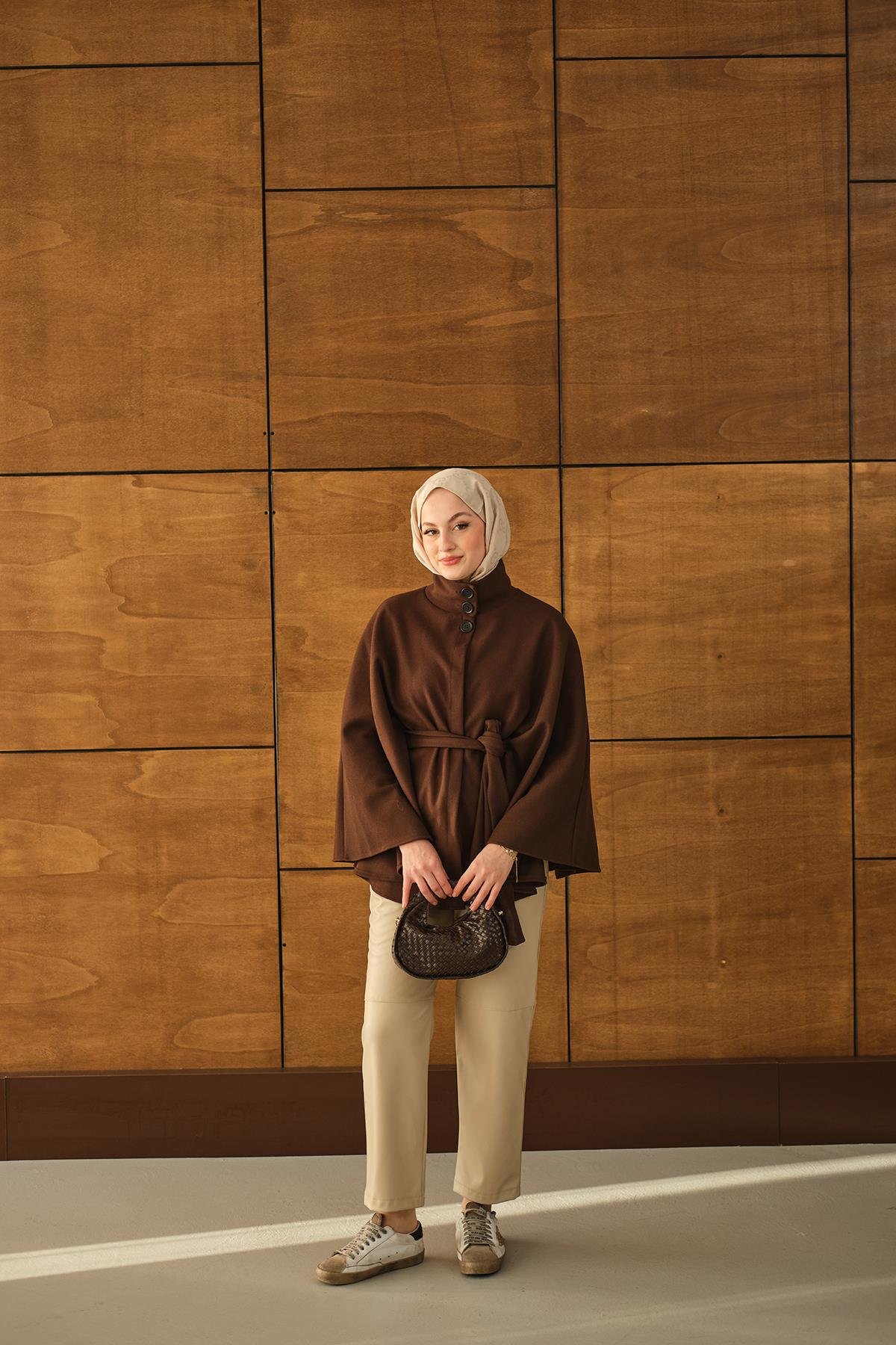 Üç Düğme Detay Panço Kahverengi