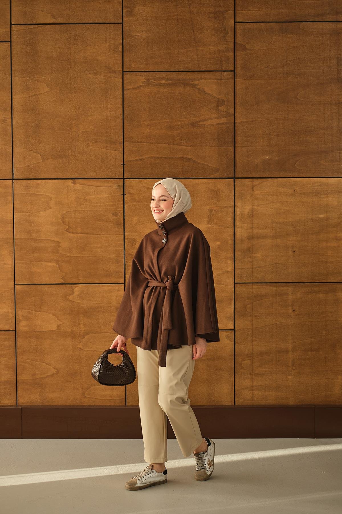 Üç Düğme Detay Panço Kahverengi