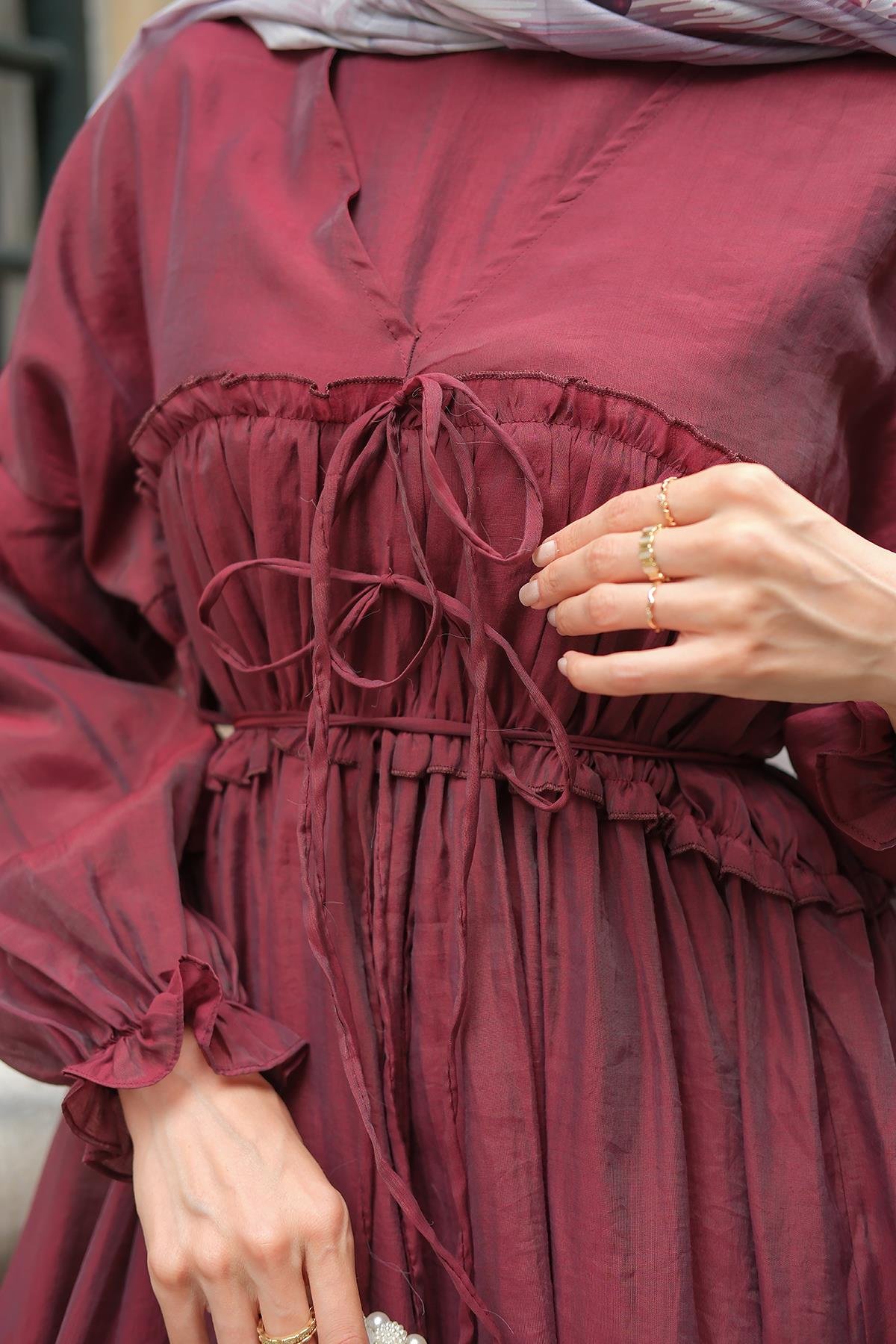 V Detay Tül Elbise Bordo