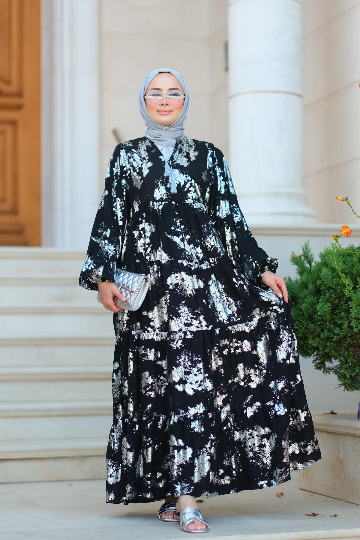 Varaklı Püsküllü Elbise Siyah