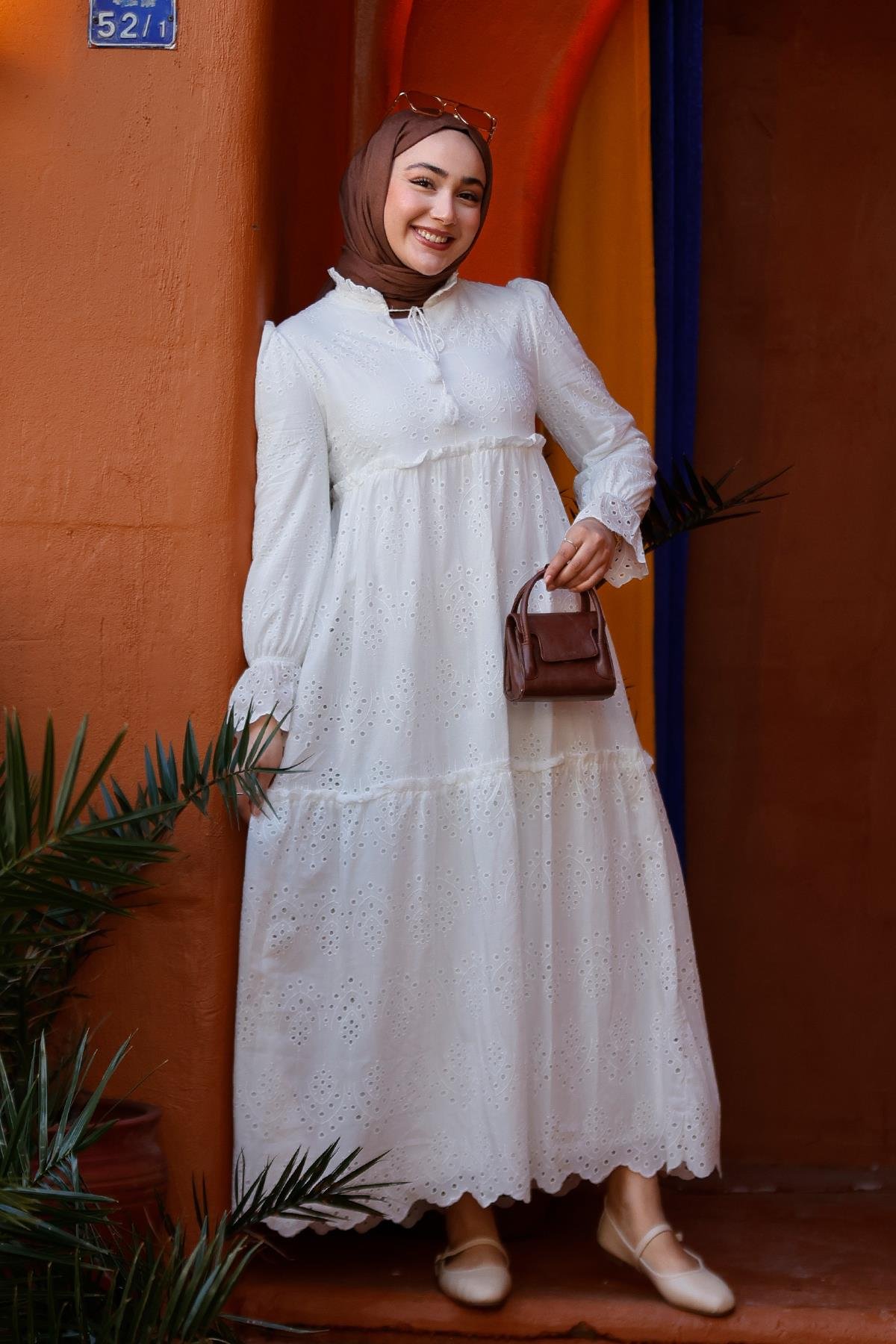 YAKA BAGLAMALI DANTELLI ELBISE BEYAZ