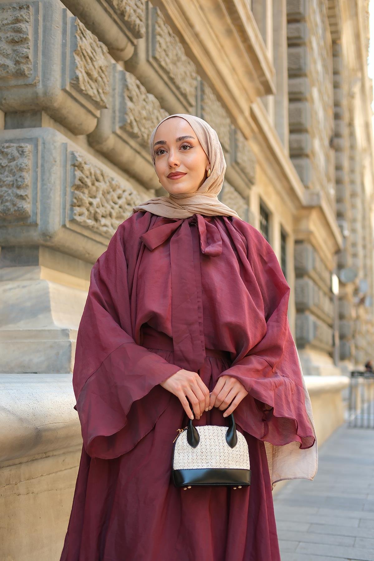 Yaka Bağlamalı Takım Bordo