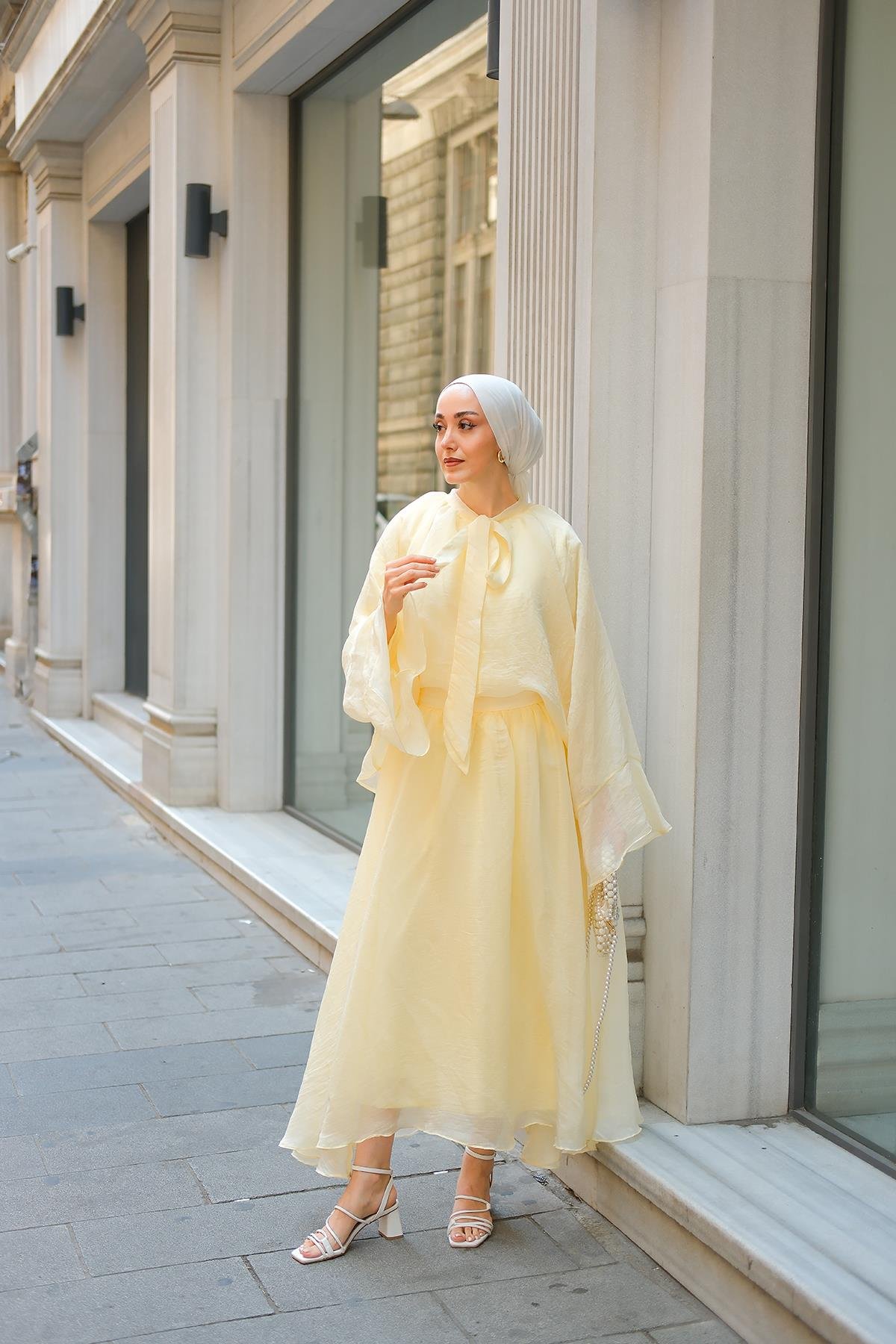 Yaka Bağlamalı Takım Sarı