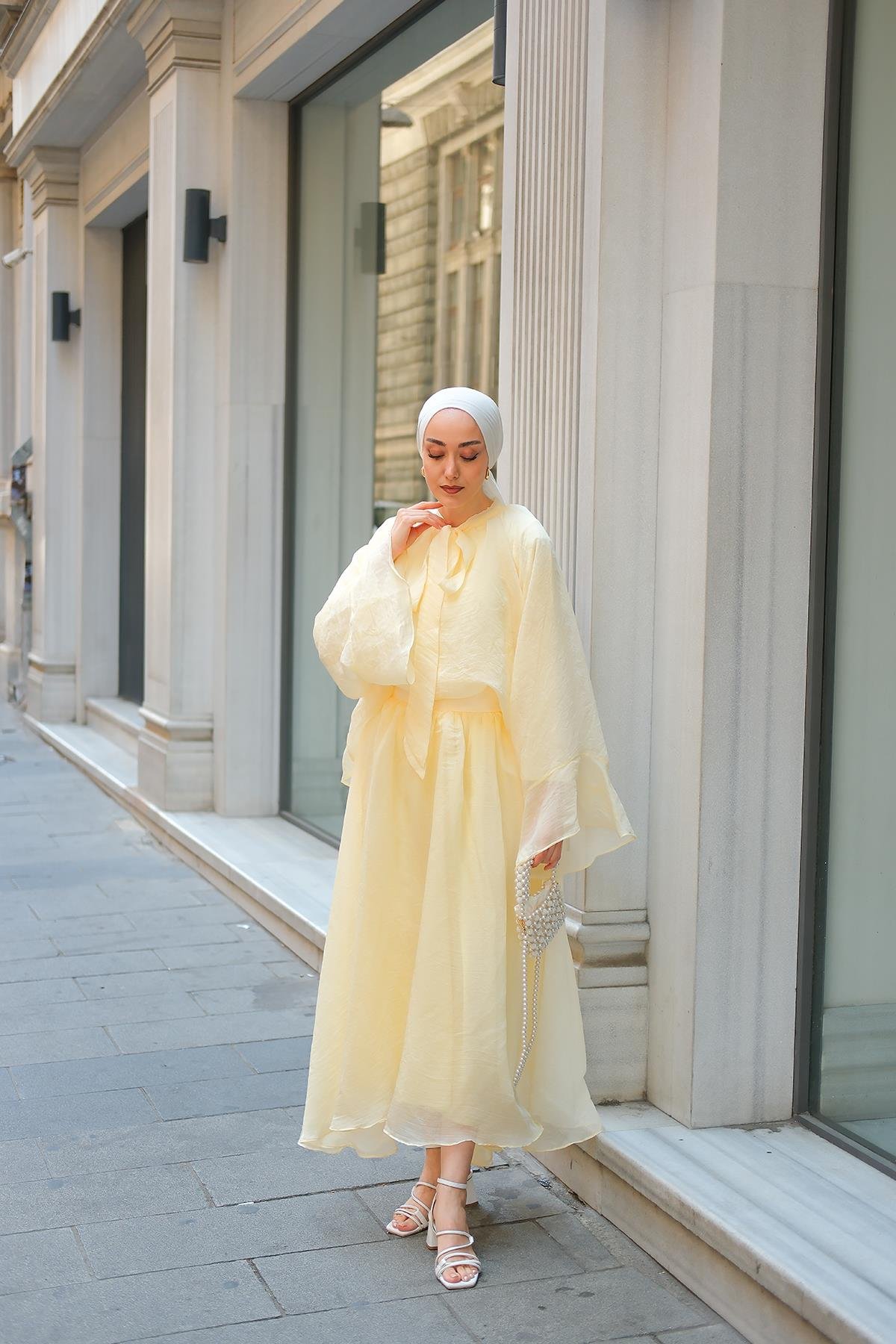 Yaka Bağlamalı Takım Sarı