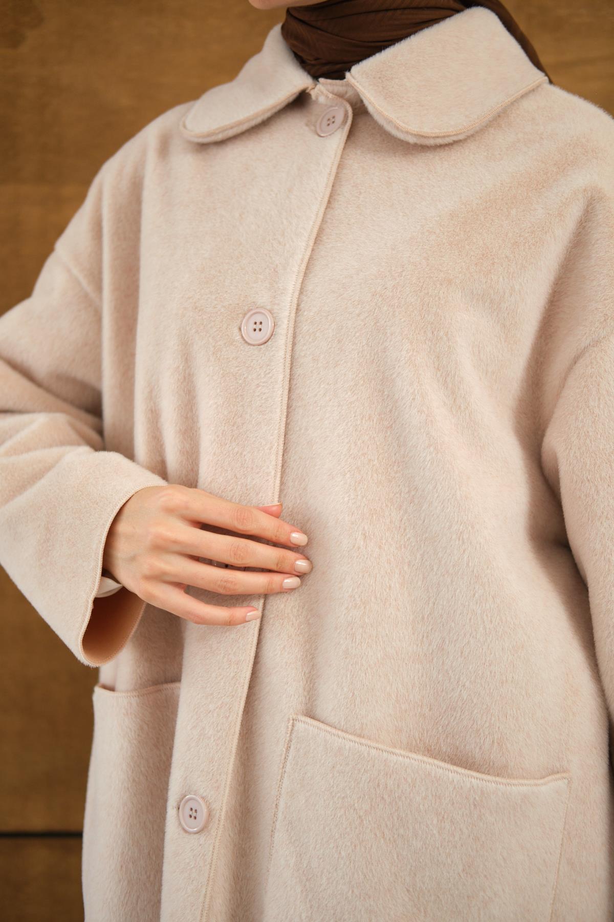 Yaka Detay Peluş Kaban Krem