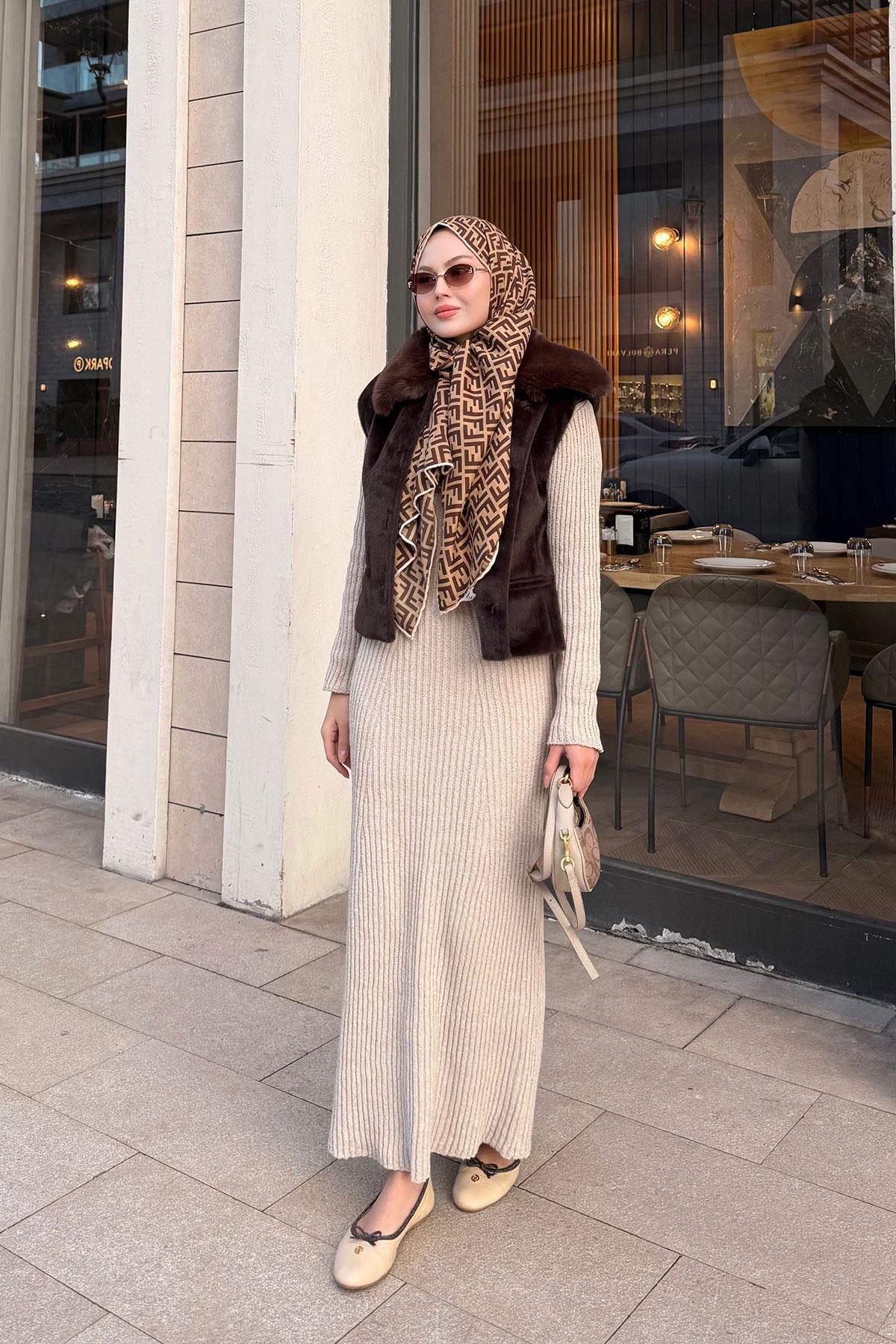 Yaka Kürklü Yelek Kahverengi