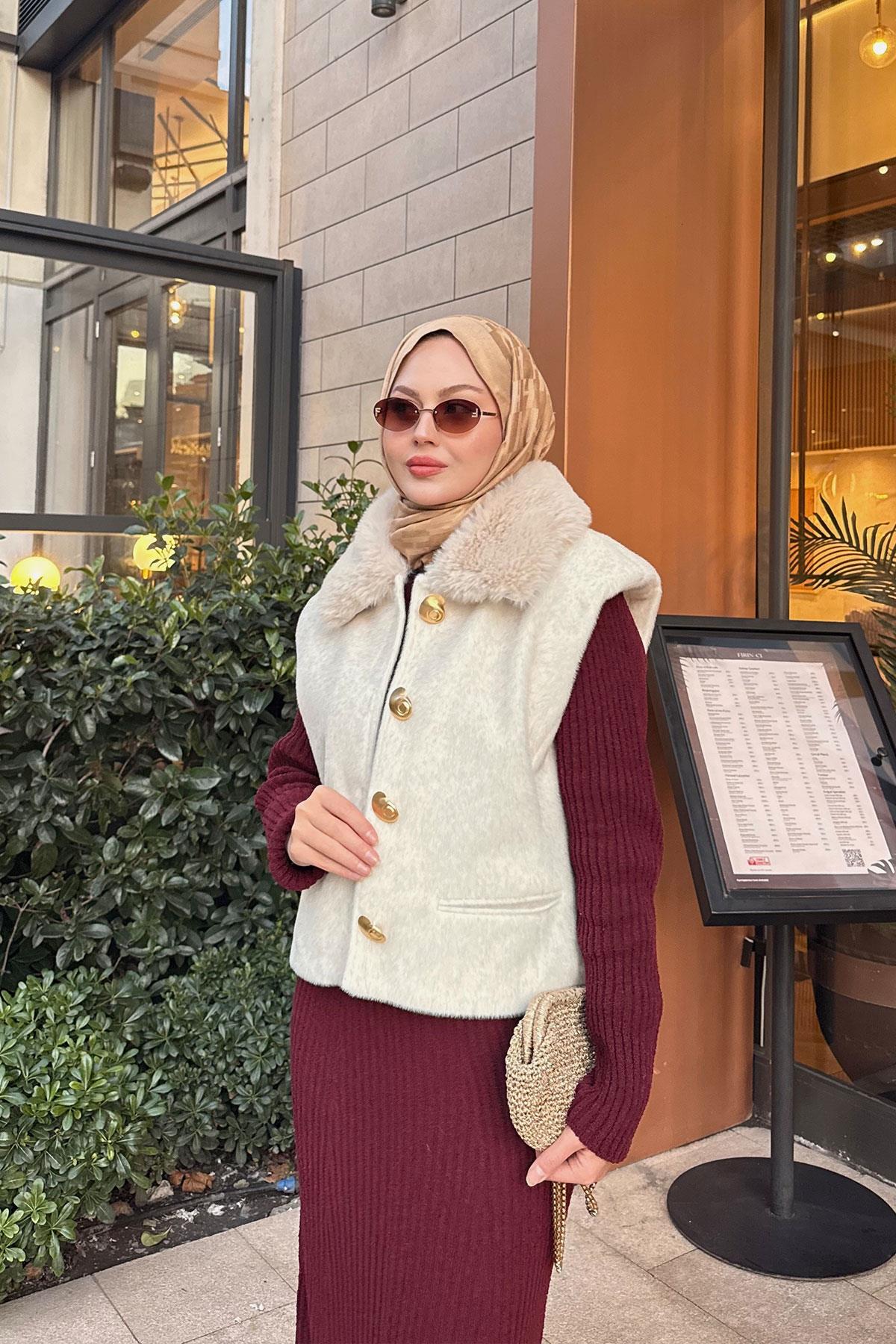 Yaka Kürklü Yelek Krem