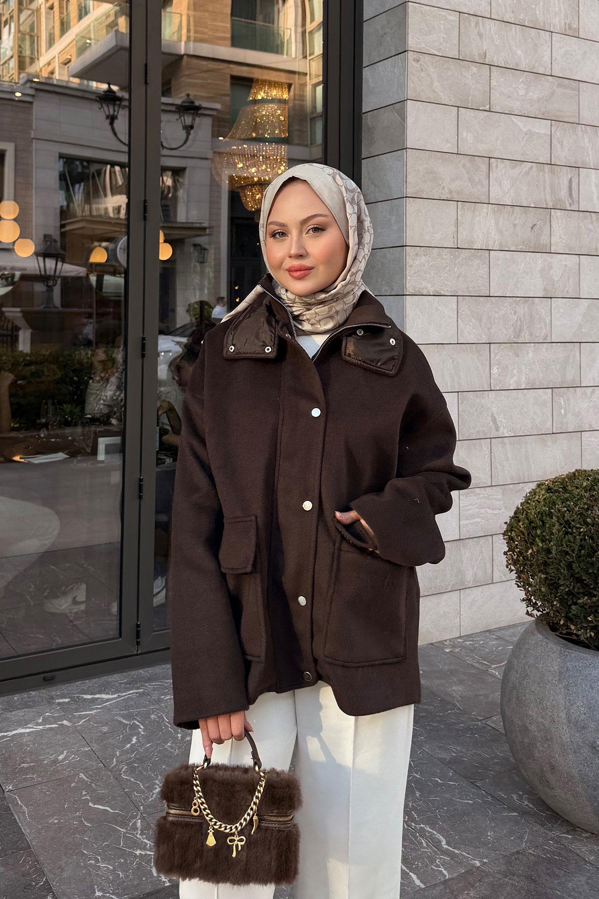 Yakası Lastik Detaylı Ceket Kahverengi