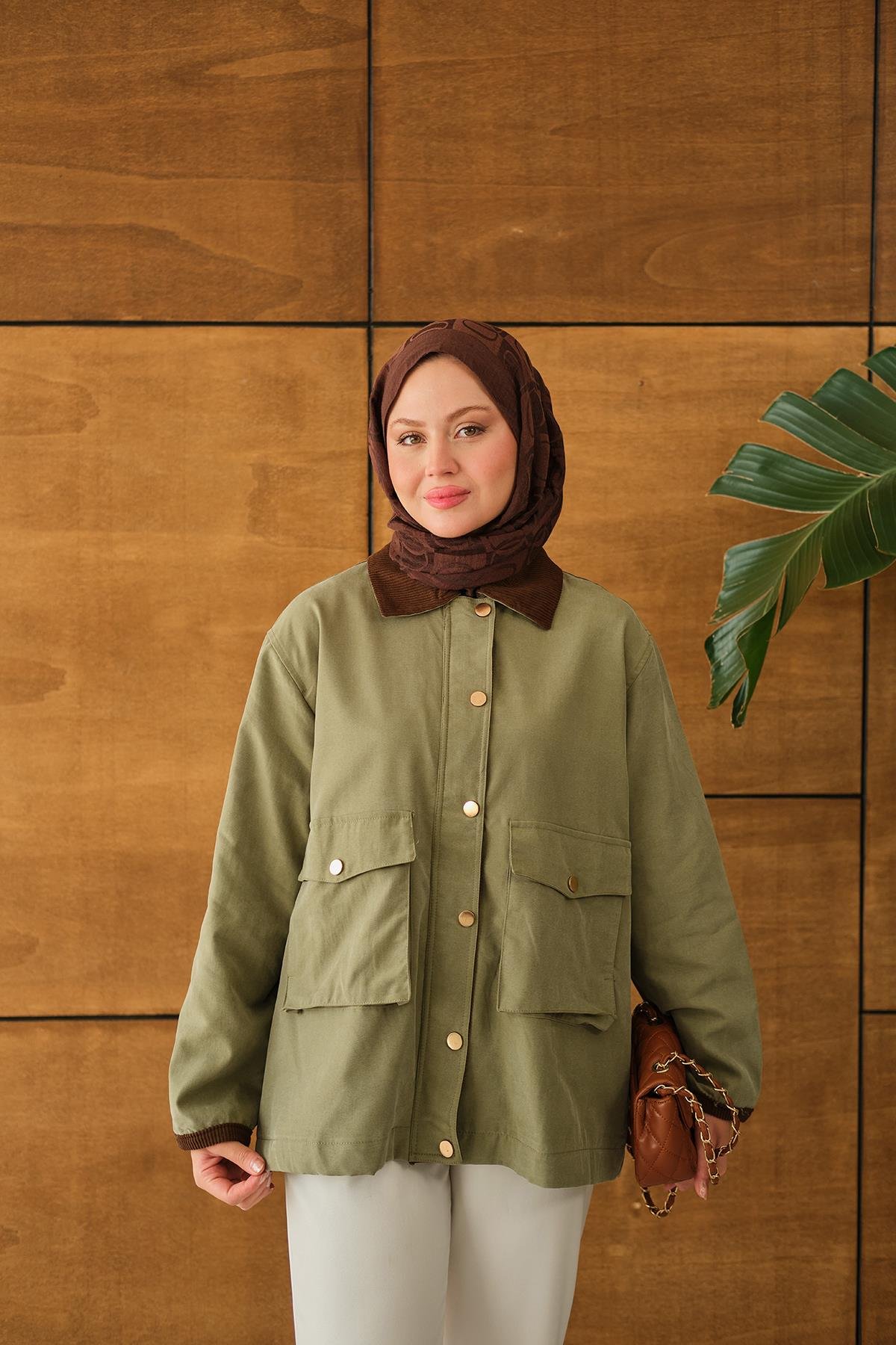 Yakası Ve Bilekleri Kadife Detaylı Ceket Haki Yeşil