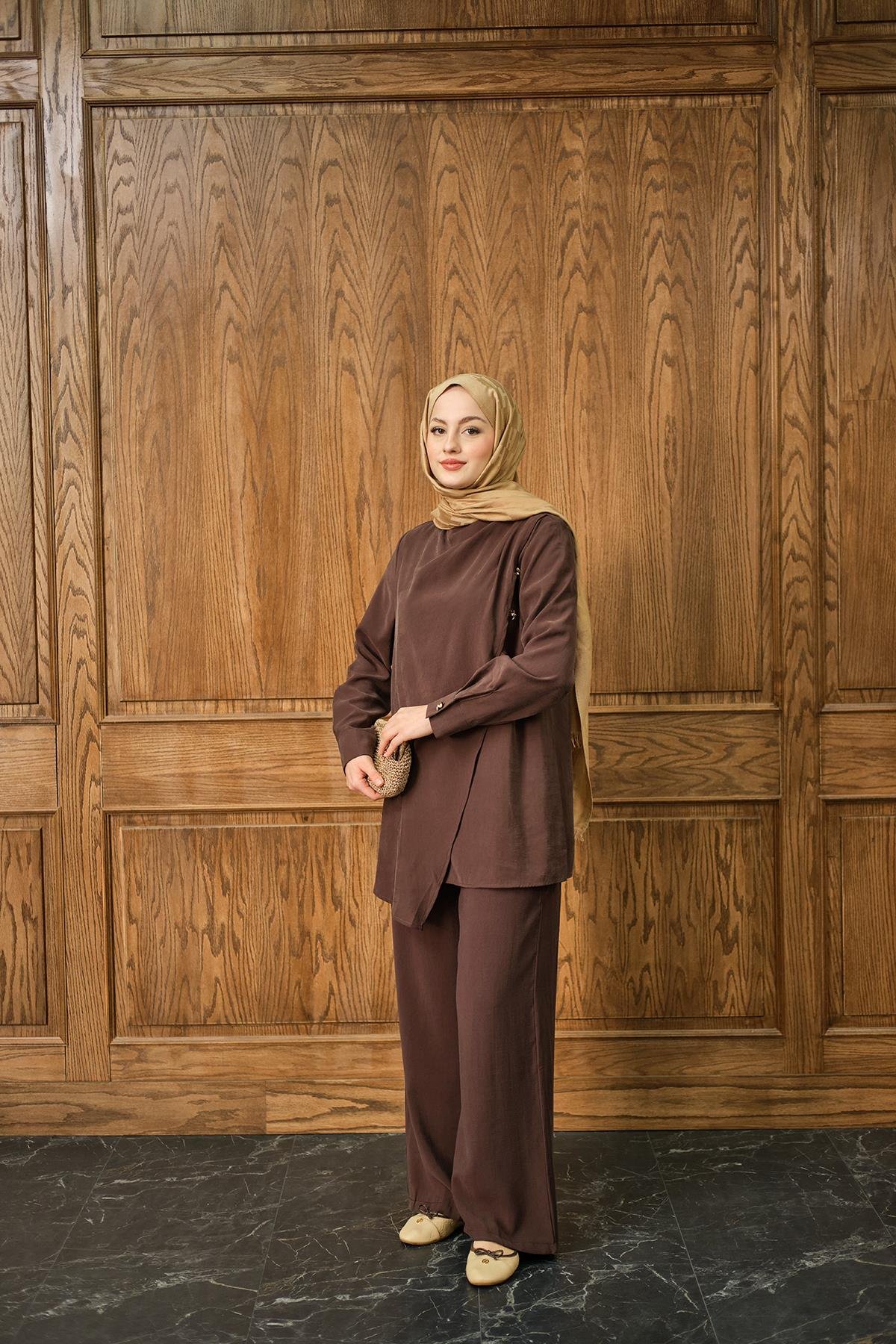 Yan Düğme Detay Takım Kahverengi