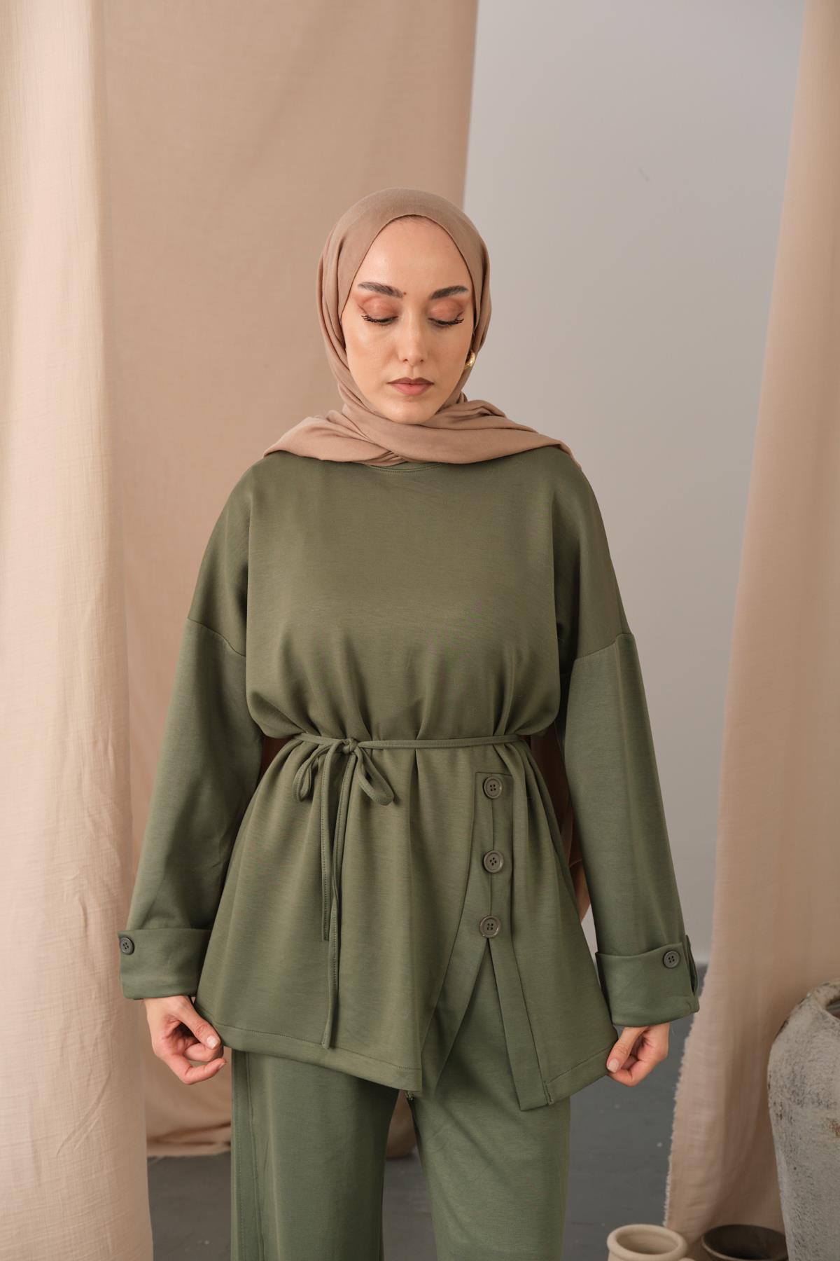 Yan Düğme Detay Takım Yeşil