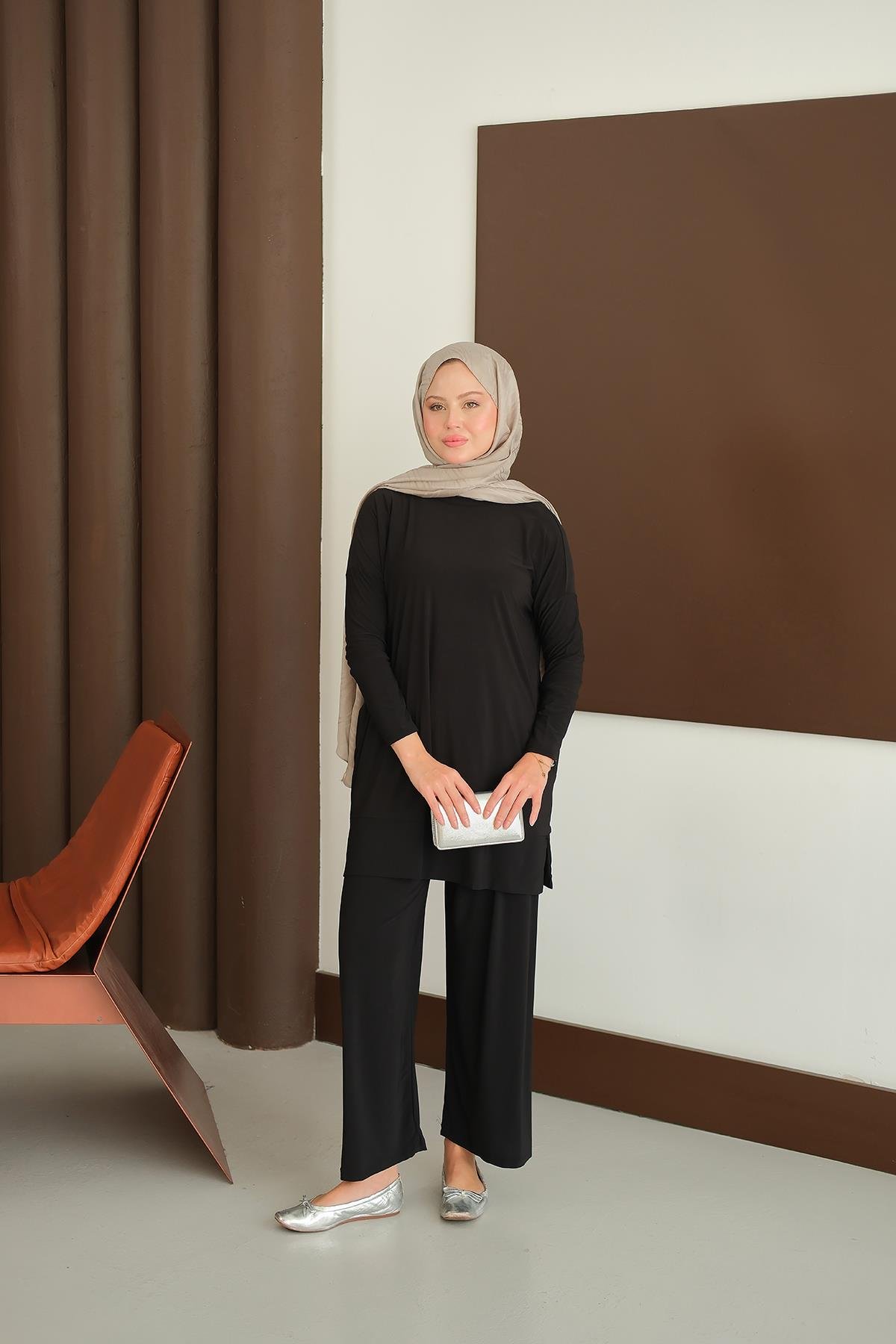 Yanları Cepli Takım SIYAH