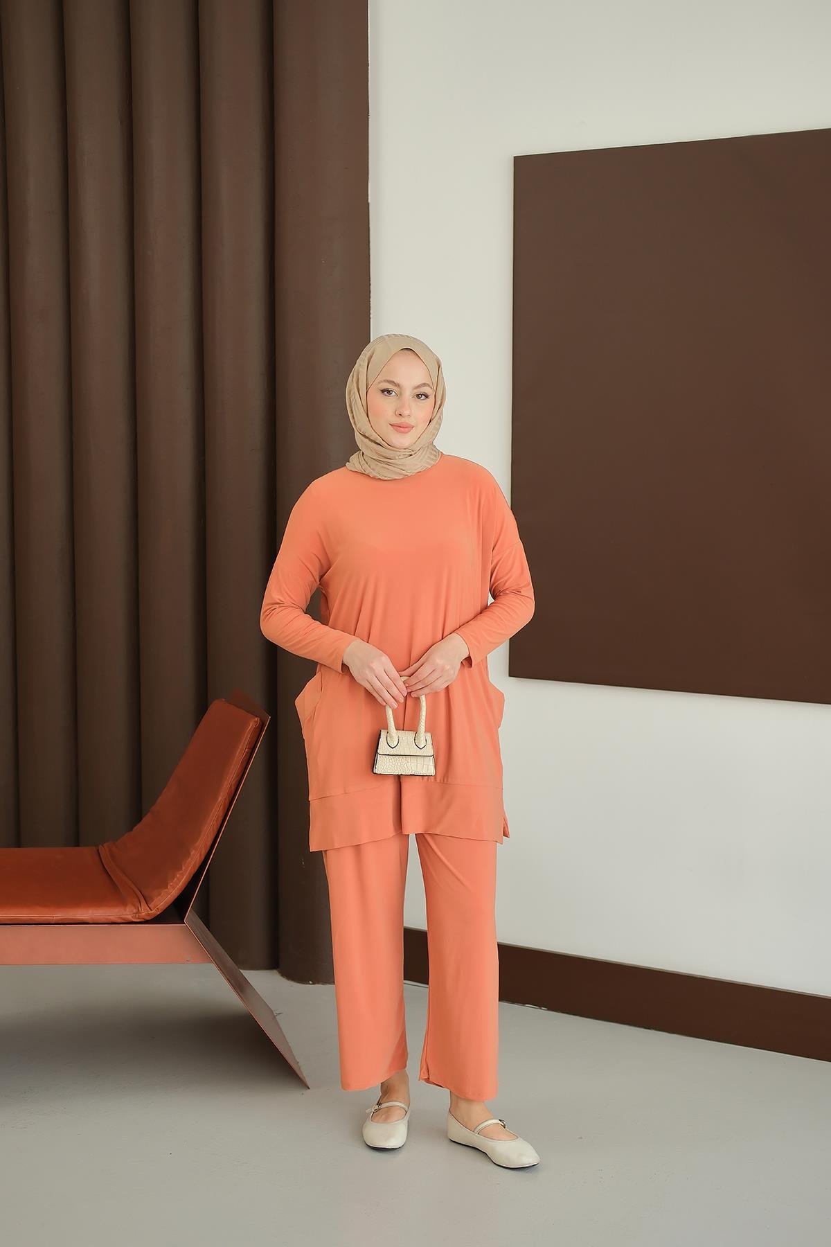 Yanları Cepli Takım  Turuncu