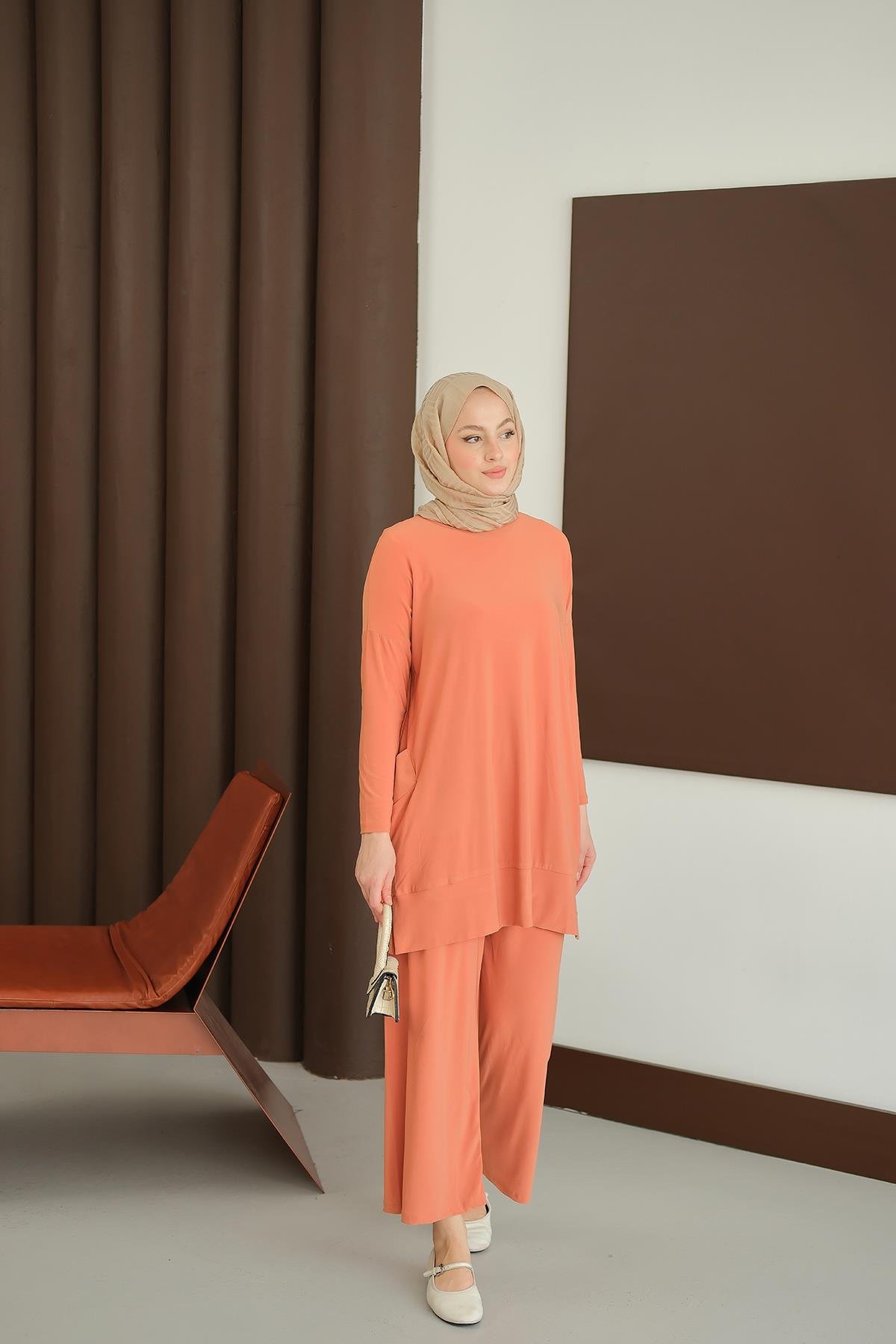 Yanları Cepli Takım  Turuncu