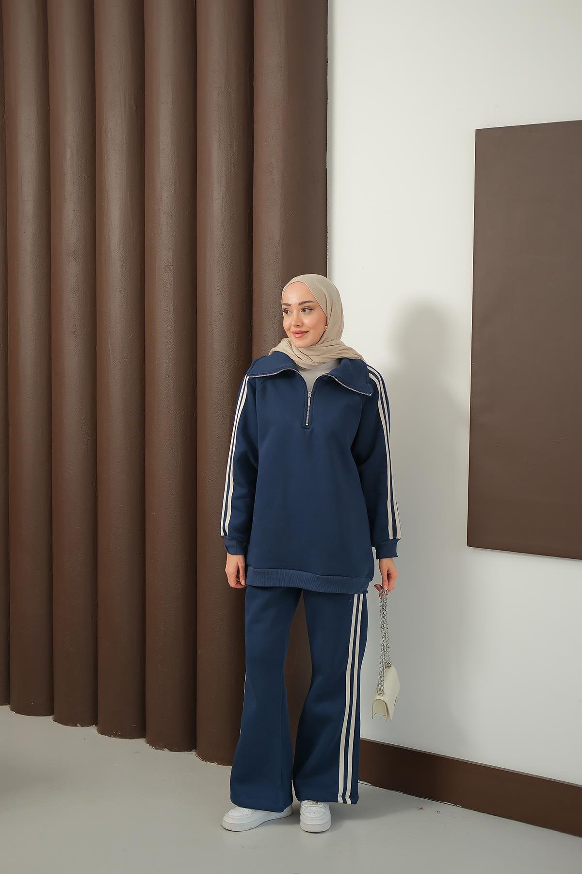 Yanları Şerit Detay Takım Lacivert