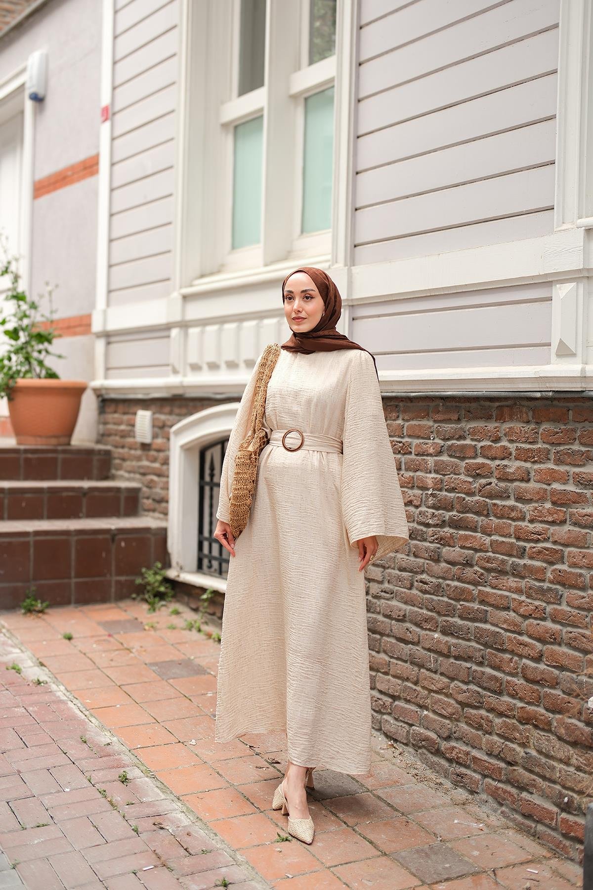 Yarasa Kol Bel Bağlamalı Elbise Bej